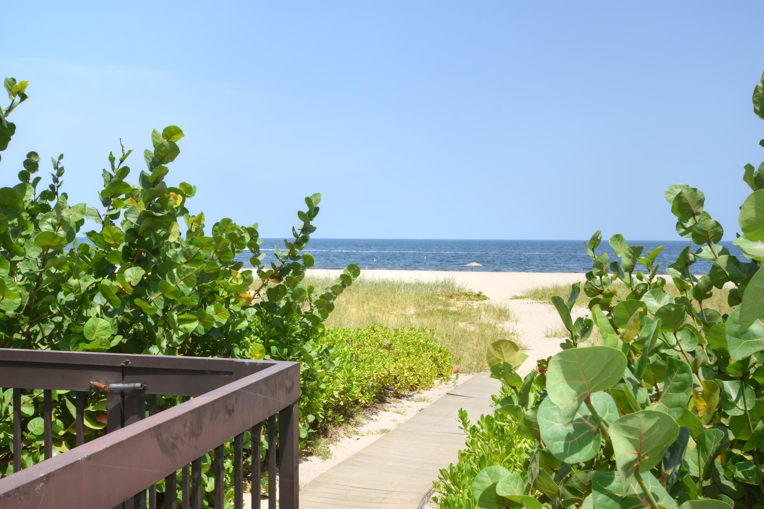 SILVER THATCH OCEAN CLUB CONDO - Residential