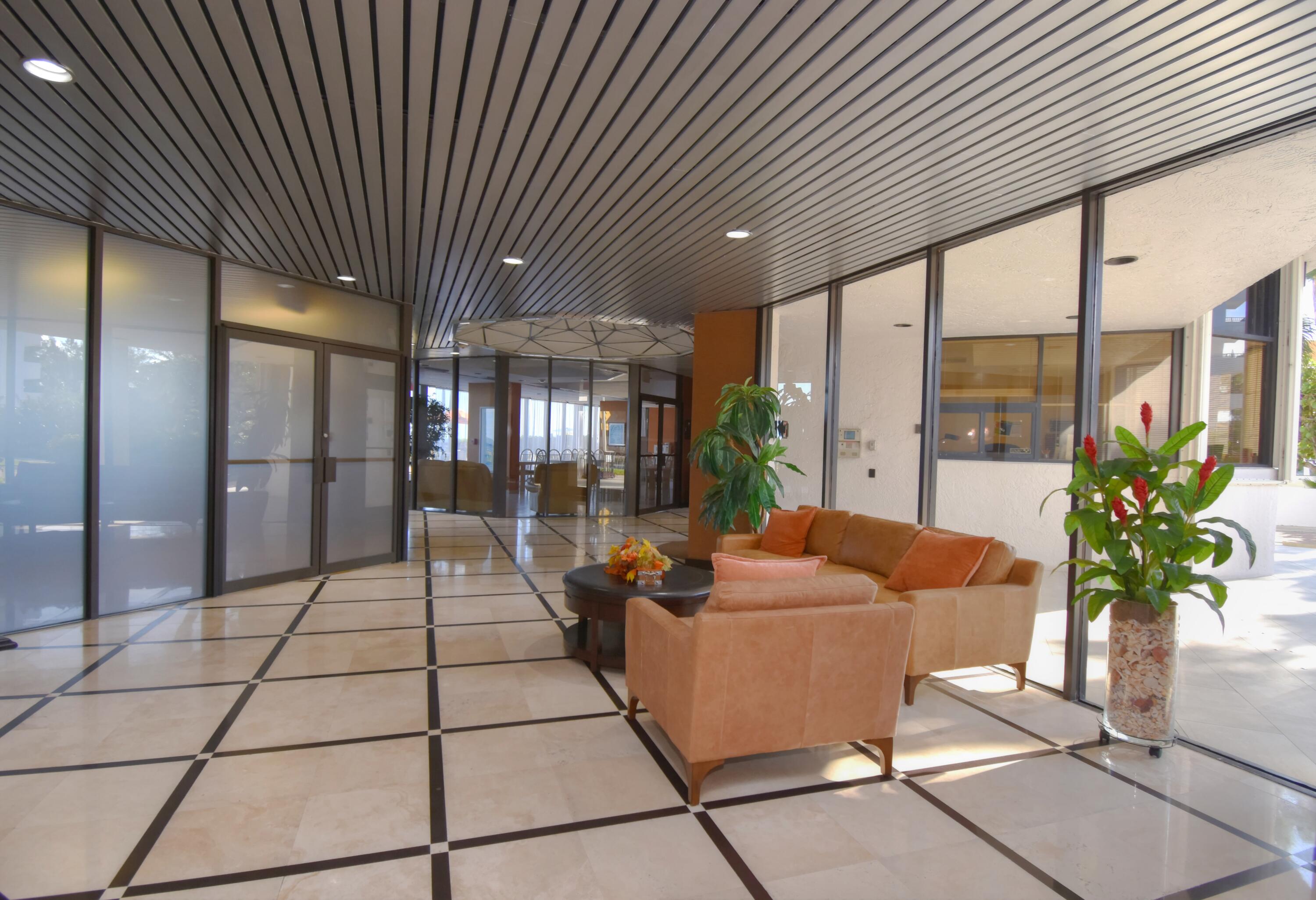SILVER THATCH OCEAN CLUB CONDO - Residential