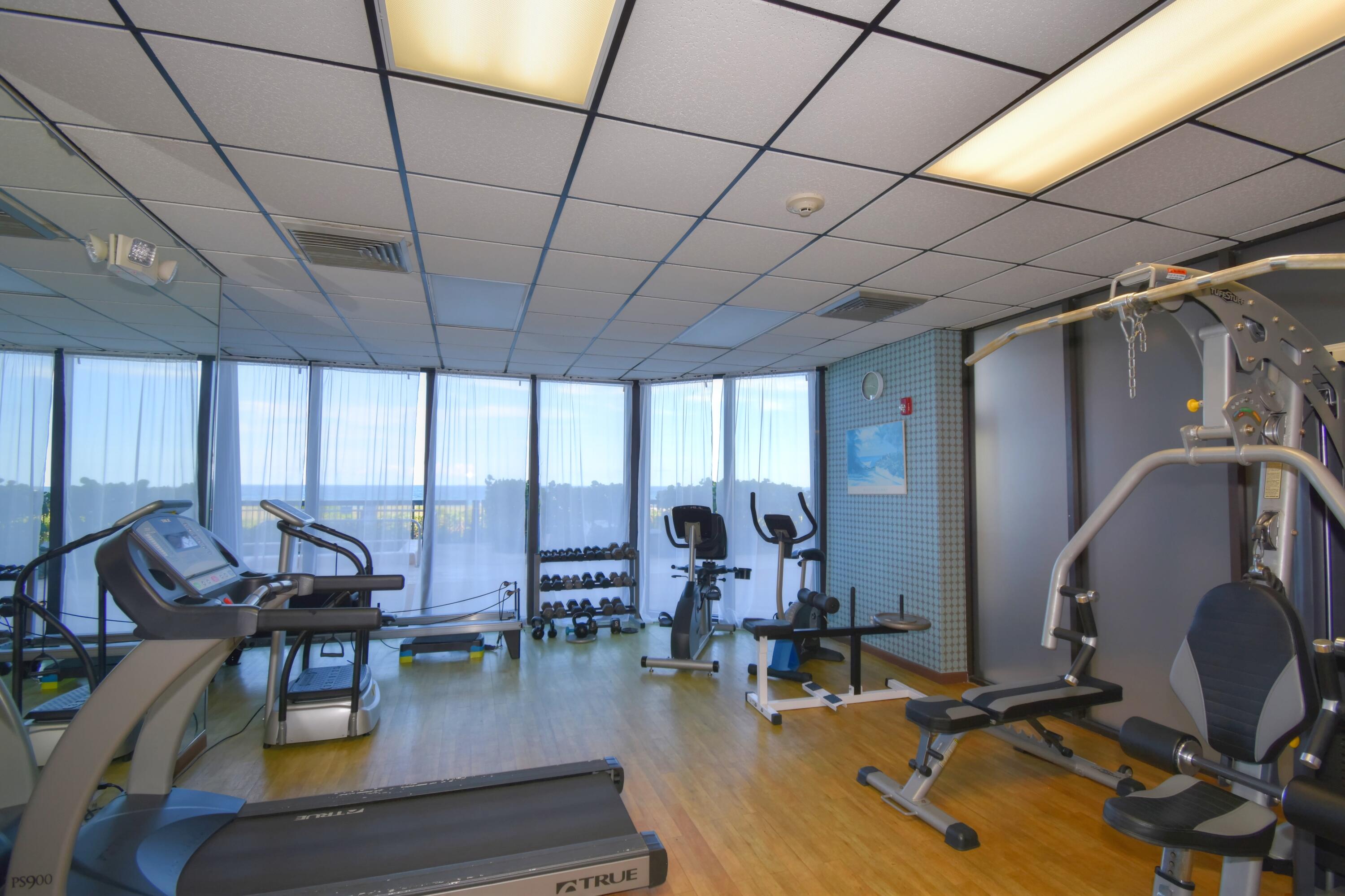 SILVER THATCH OCEAN CLUB CONDO - Residential