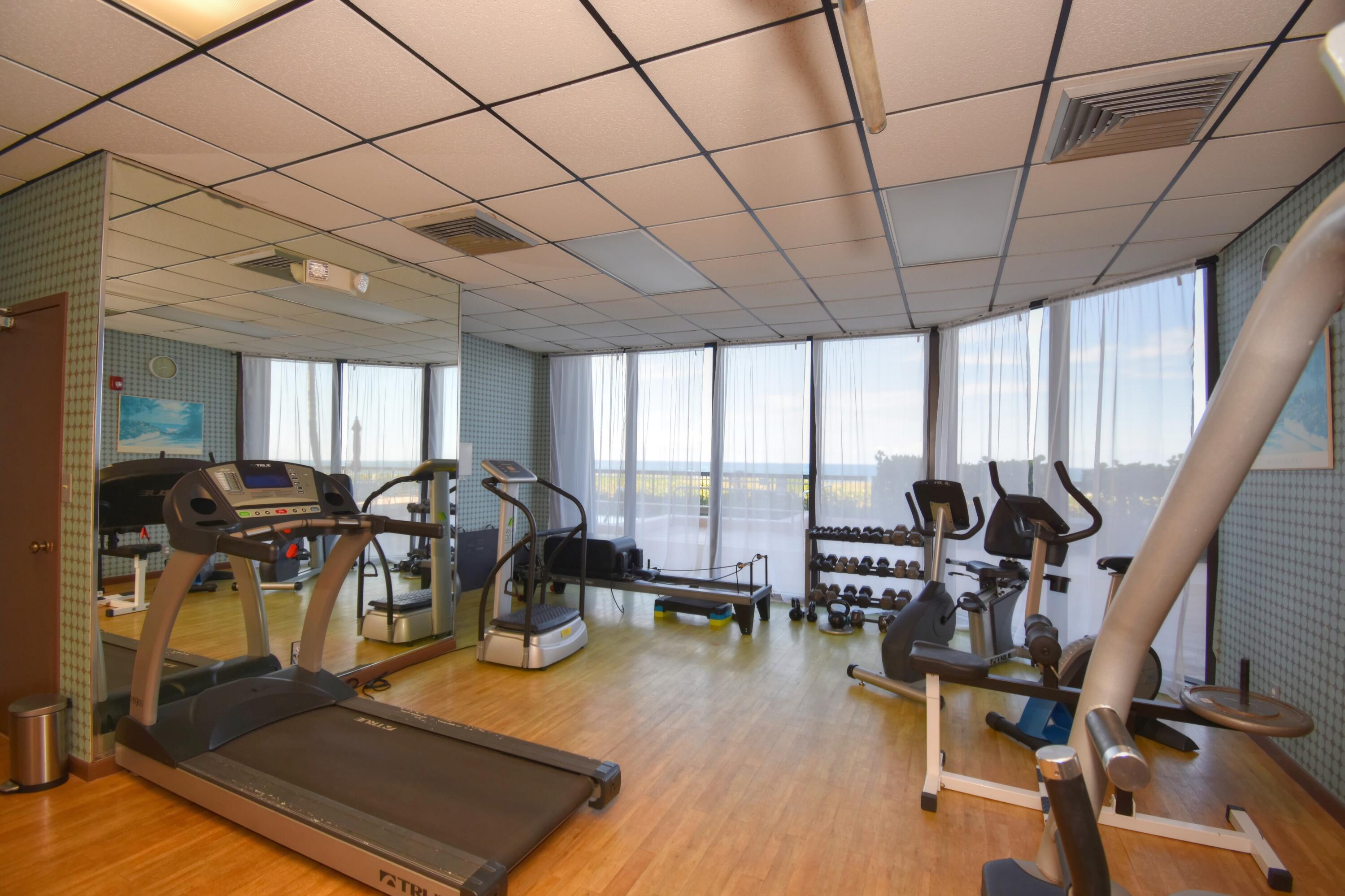 SILVER THATCH OCEAN CLUB CONDO - Residential