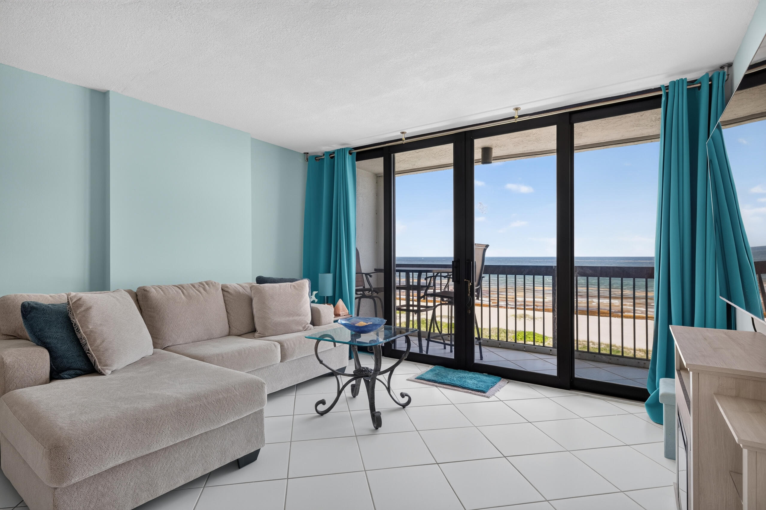 SILVER THATCH OCEAN CLUB CONDO - Residential