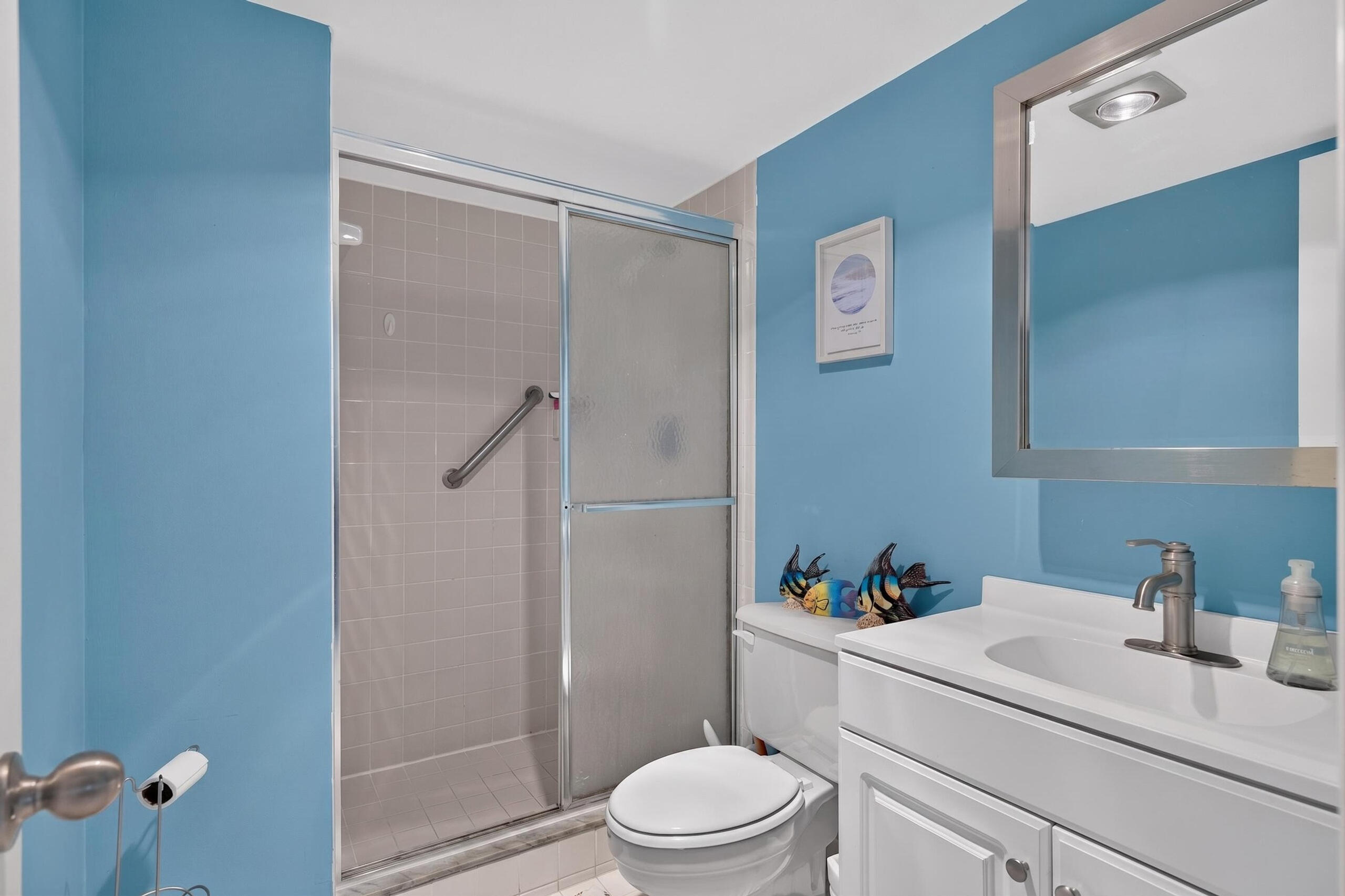 SILVER THATCH OCEAN CLUB CONDO - Residential