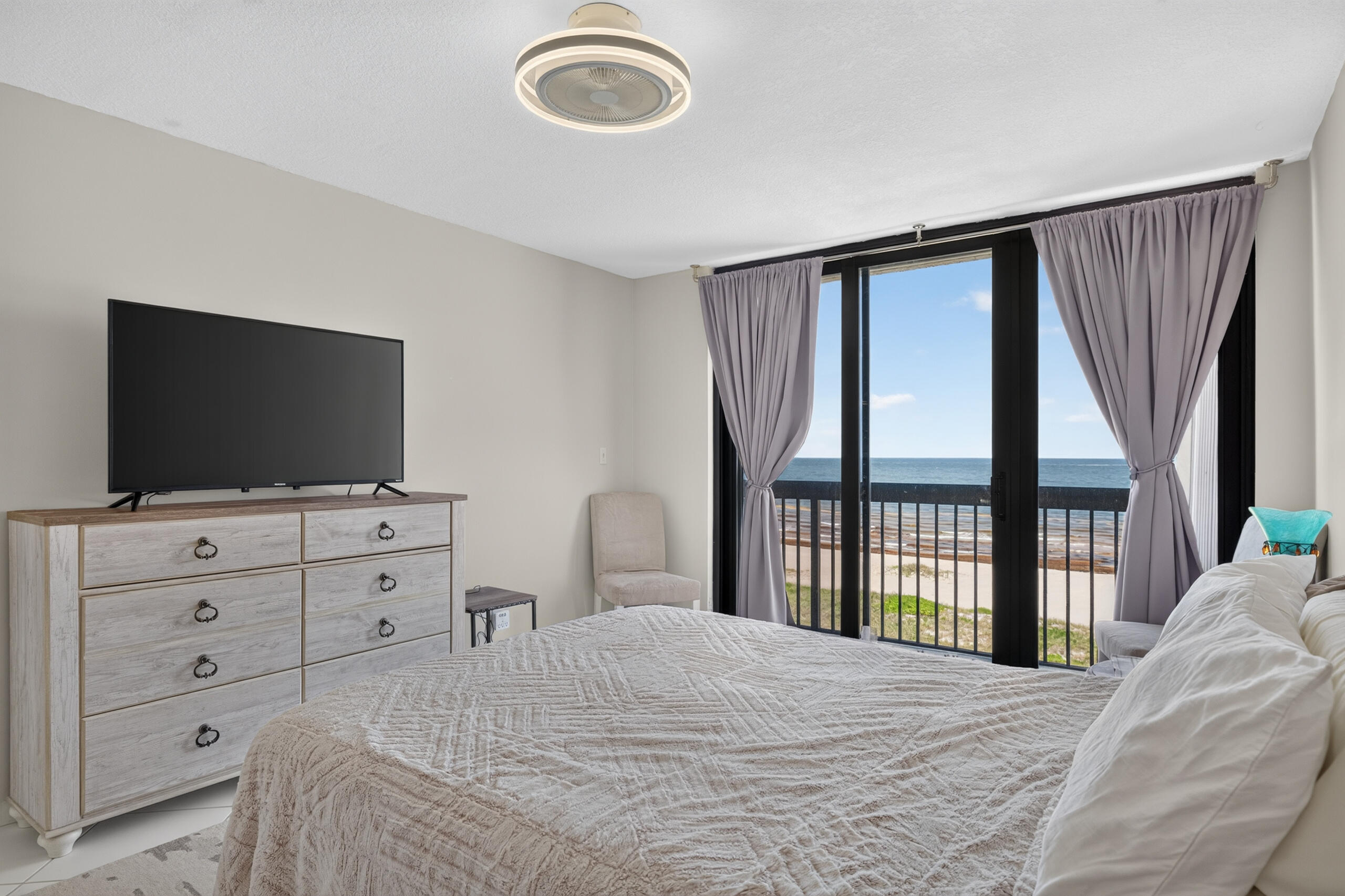 SILVER THATCH OCEAN CLUB CONDO - Residential