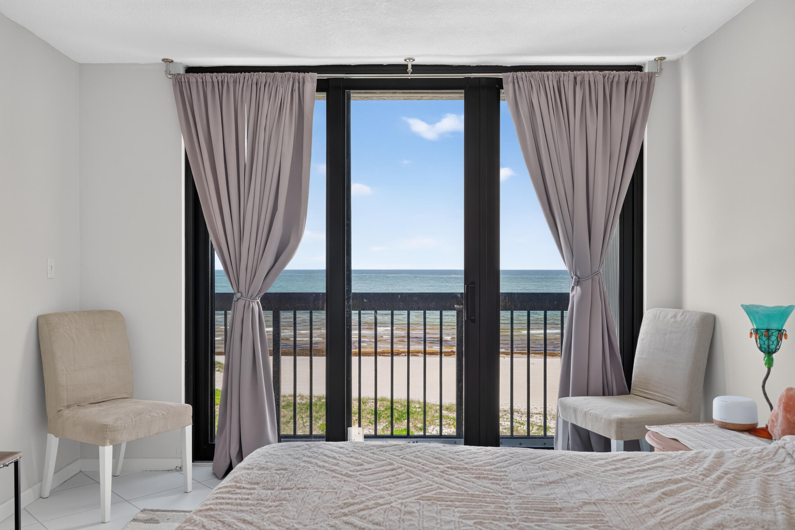 SILVER THATCH OCEAN CLUB CONDO - Residential