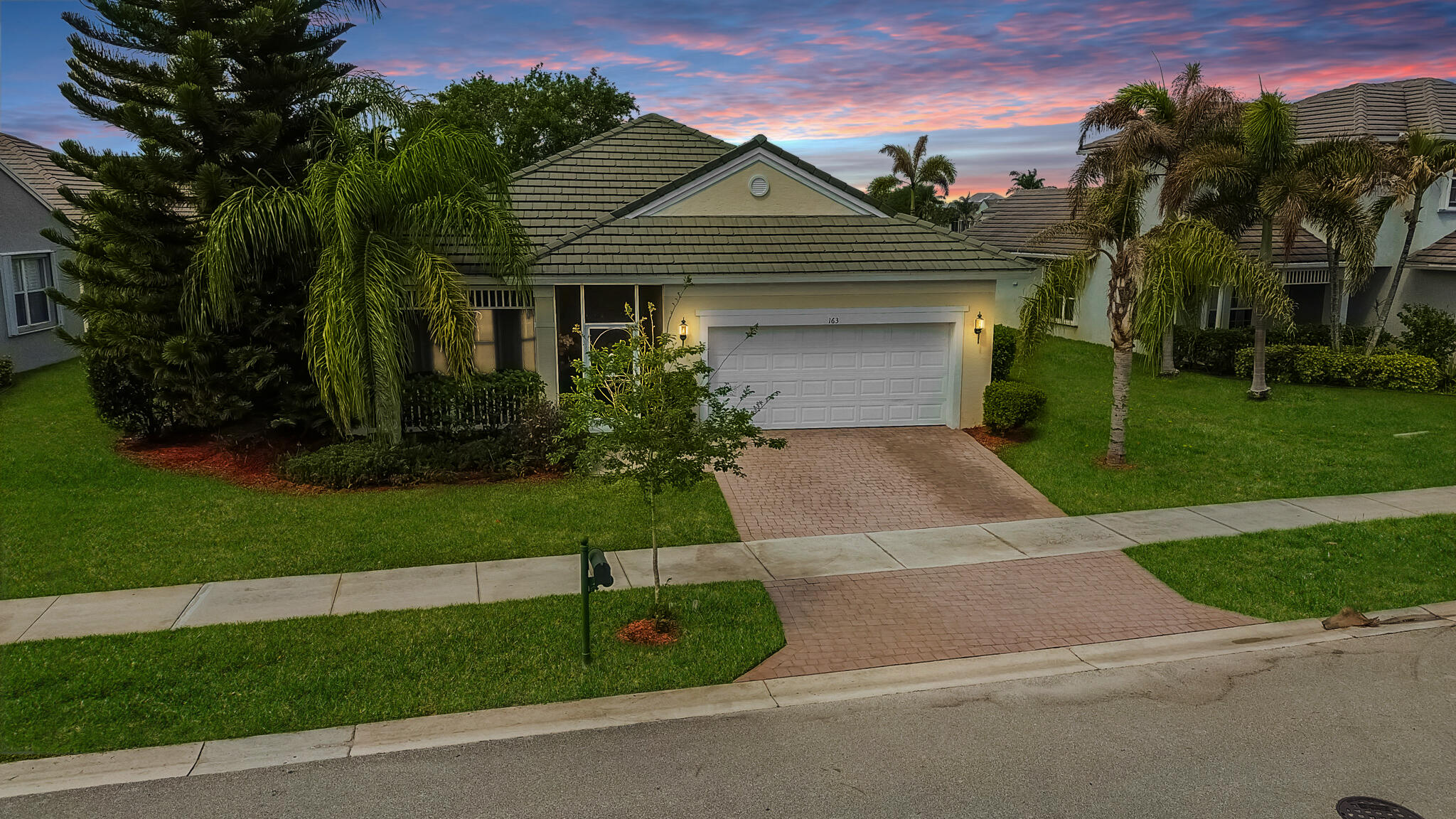 Beautiful 4/3/2 Key West style home in the gated Magnolia Lakes. This CBS residence features a spacious split floor plan with 2,400 square feet of living area. The interior is ready for your personal updates and offers an spacious living and dining area, a family room, and a kitchen complete with a gas range, island, and breakfast area. The primary suite features dual sinks, a separate shower, and a Roman tub. Enjoy serene water views from your screened-in patio overlooking the lake. Magnolia Lakes offers incredible amenities including a clubhouse, pool, fitness center, tennis, pickleball, and basketball courts. Convenient to superior schools.  HOA fee conveniently includes cable and internet, lawn care. GC 4 POINT REPORT CONFIRMS 10 YEARS REMAINING LIFE - HOMEOWNER INSURANCE AVAILABLE
