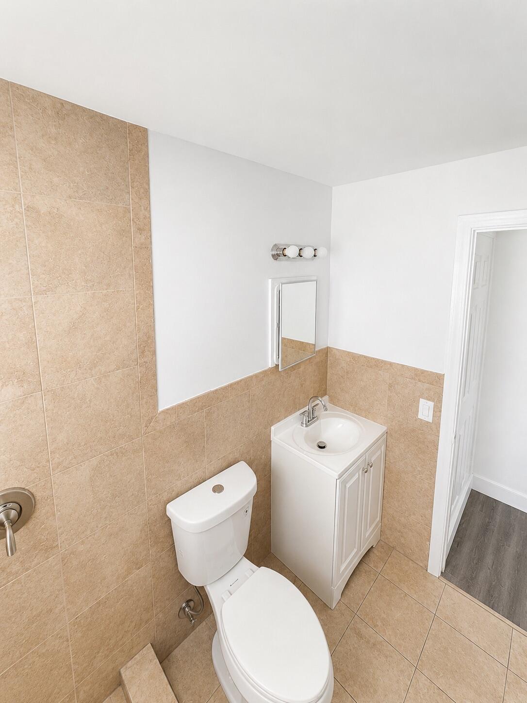 PALM BEACH SHORES - Residential Lease