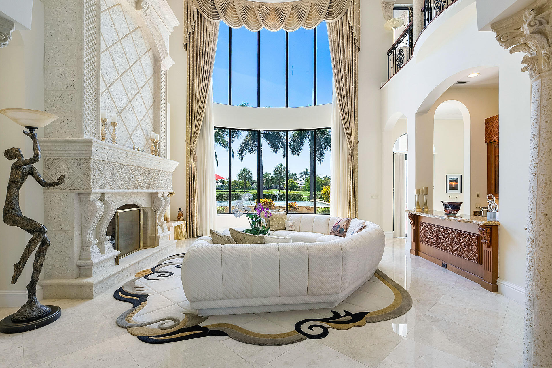 ROYAL PALM YACHT & COUNTRY CLUB - Residential