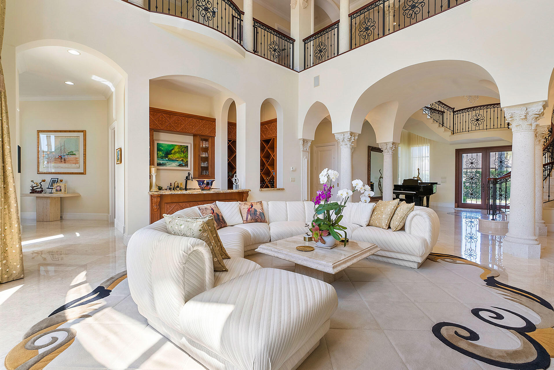 ROYAL PALM YACHT & COUNTRY CLUB - Residential