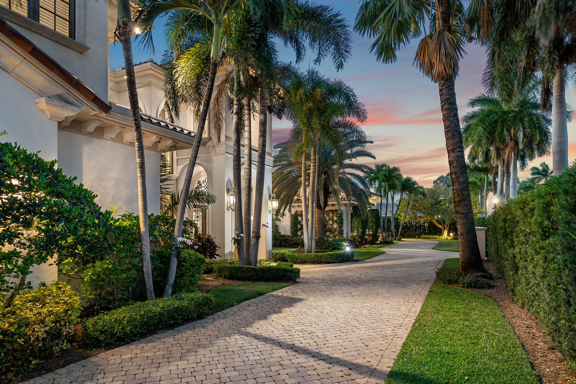 ROYAL PALM YACHT & COUNTRY CLUB - Residential
