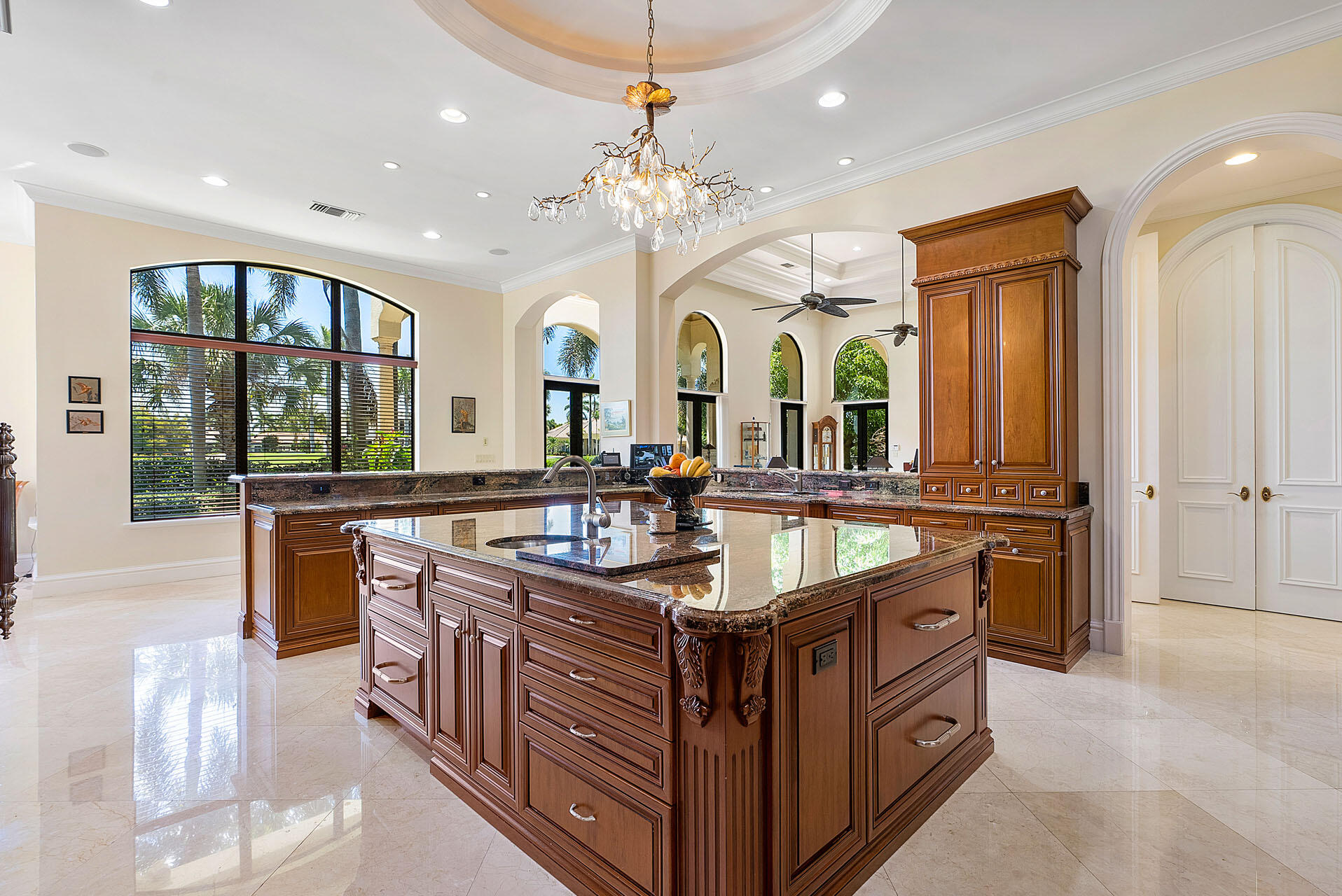 ROYAL PALM YACHT & COUNTRY CLUB - Residential