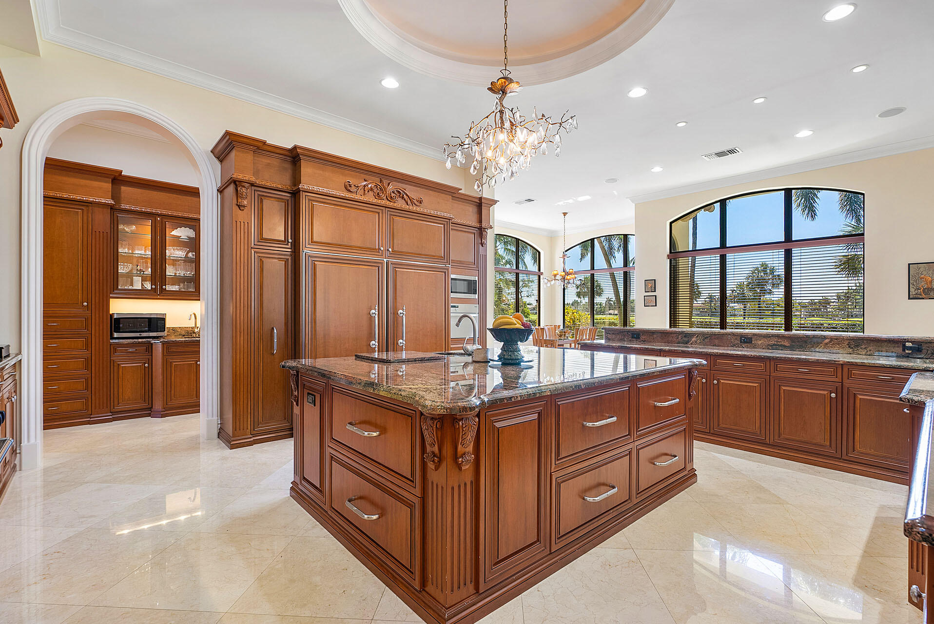 ROYAL PALM YACHT & COUNTRY CLUB - Residential