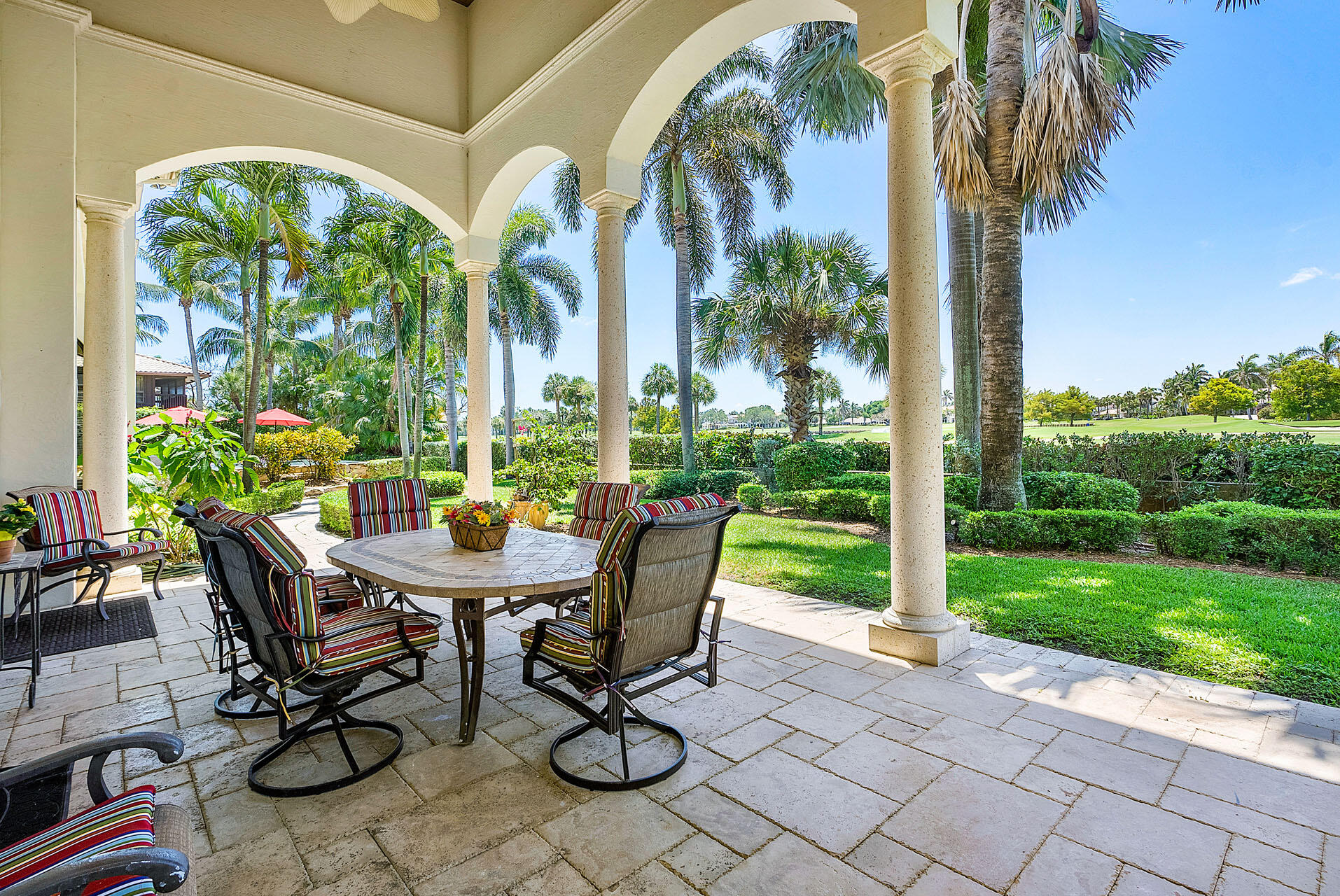 ROYAL PALM YACHT & COUNTRY CLUB - Residential