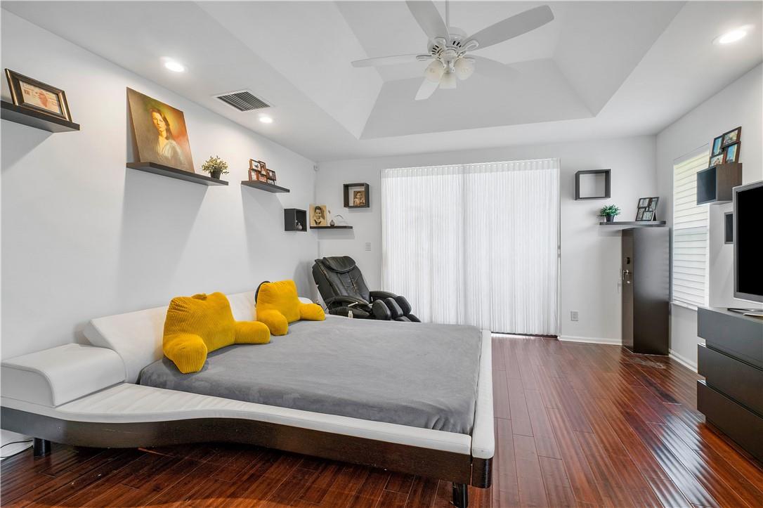 Pine Ridge 112-37 B - Residential