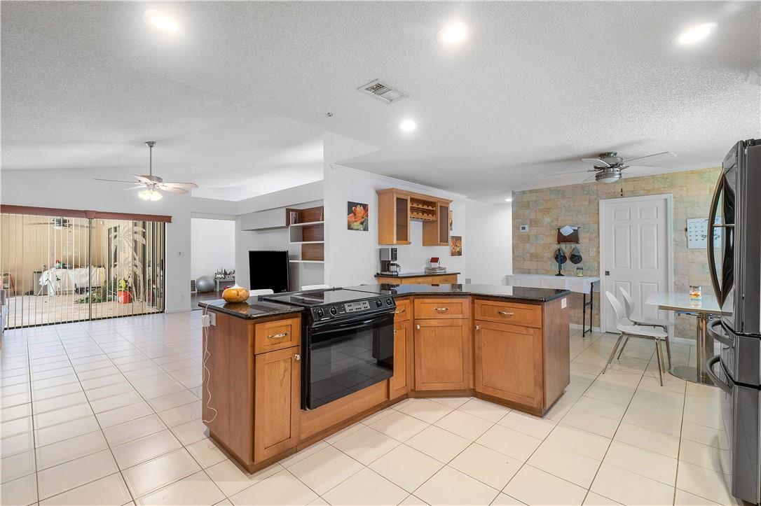 Pine Ridge 112-37 B - Residential
