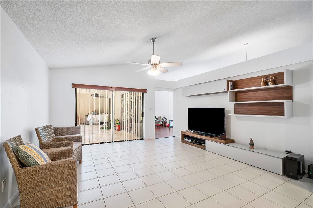 Pine Ridge 112-37 B - Residential