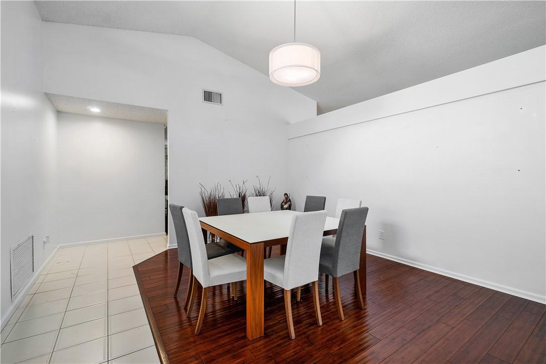 Pine Ridge 112-37 B - Residential