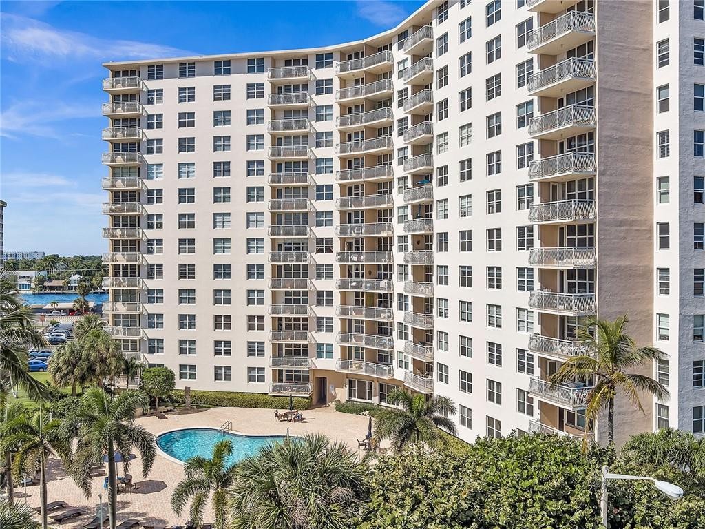 NASSAU HOUSE CONDOMINIUM - Residential