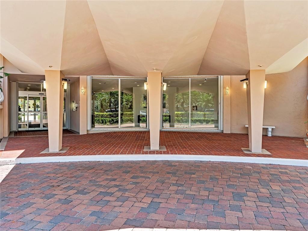NASSAU HOUSE CONDOMINIUM - Residential