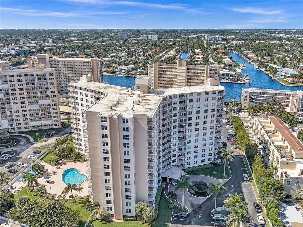 NASSAU HOUSE CONDOMINIUM - Residential