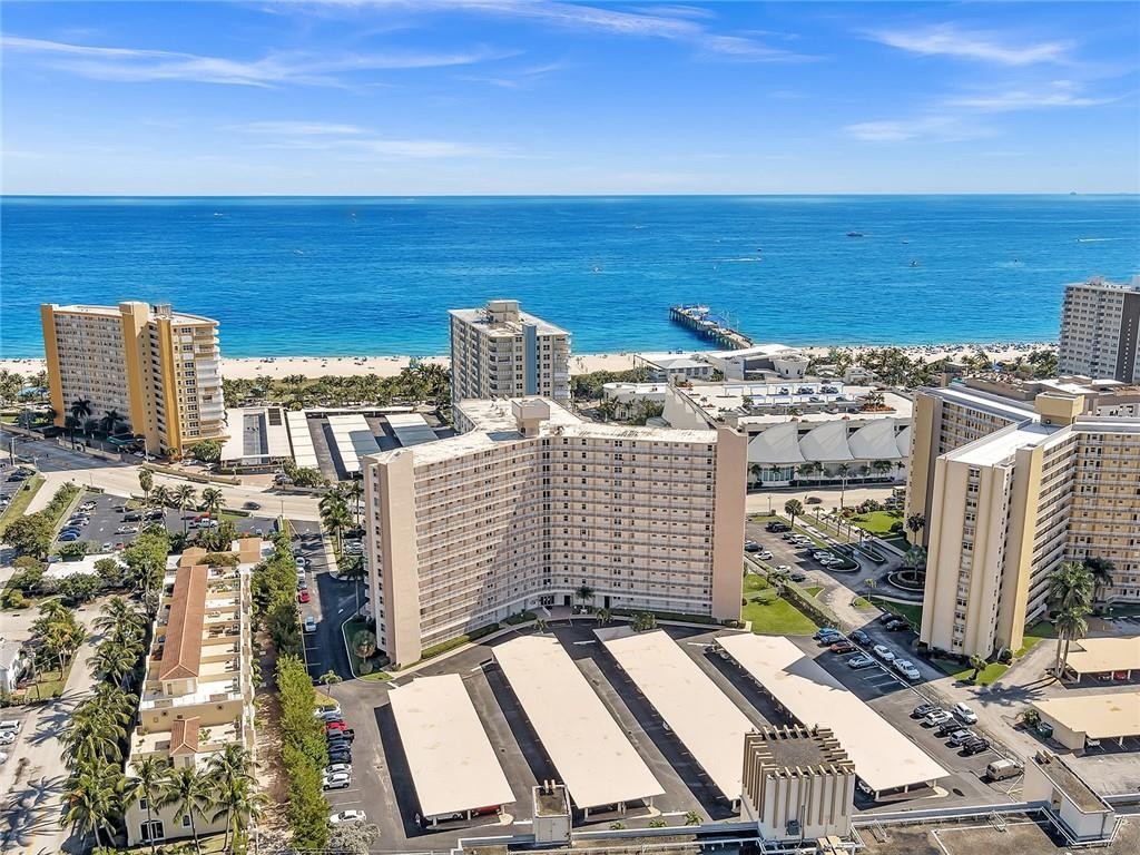 NASSAU HOUSE CONDOMINIUM - Residential