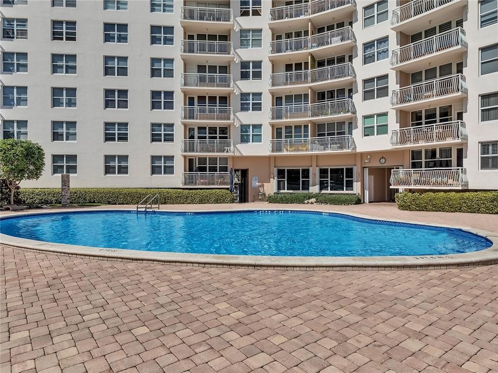 NASSAU HOUSE CONDOMINIUM - Residential