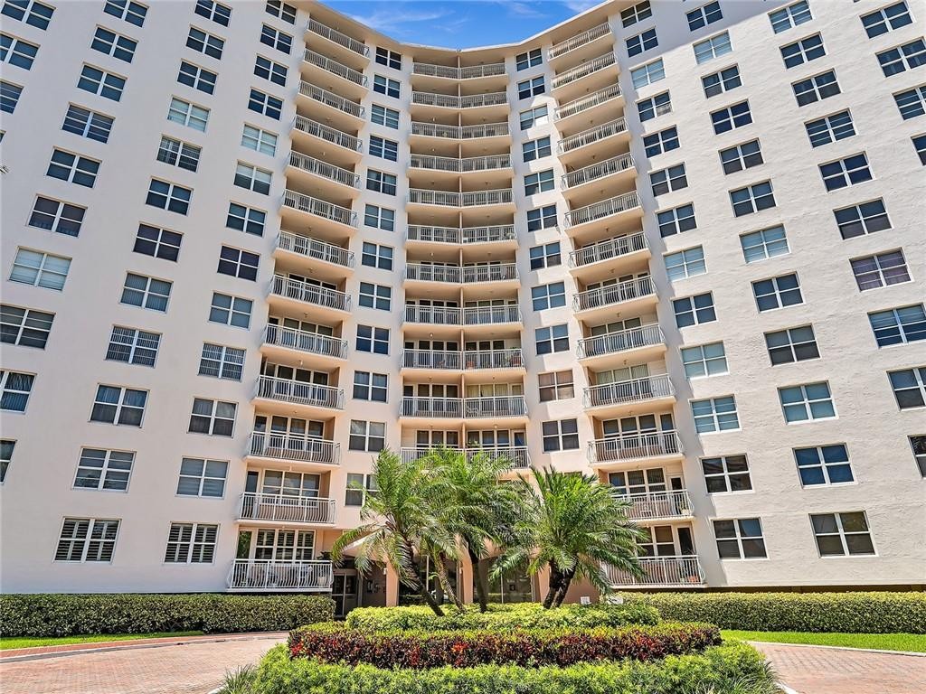 NASSAU HOUSE CONDOMINIUM - Residential