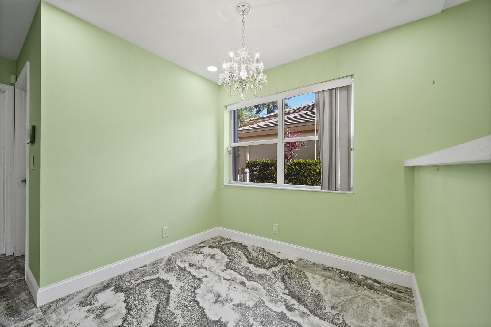 FAIRFIELDS LACUNA 5 - Residential