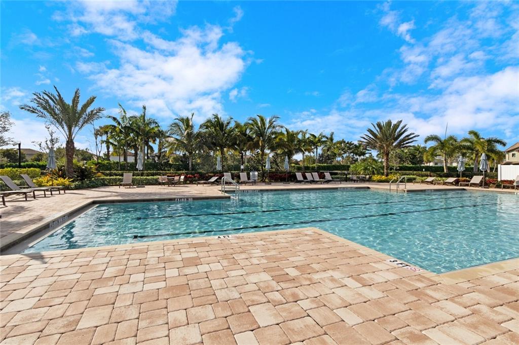FIELDS AT GULFSTREAM POLO - Residential