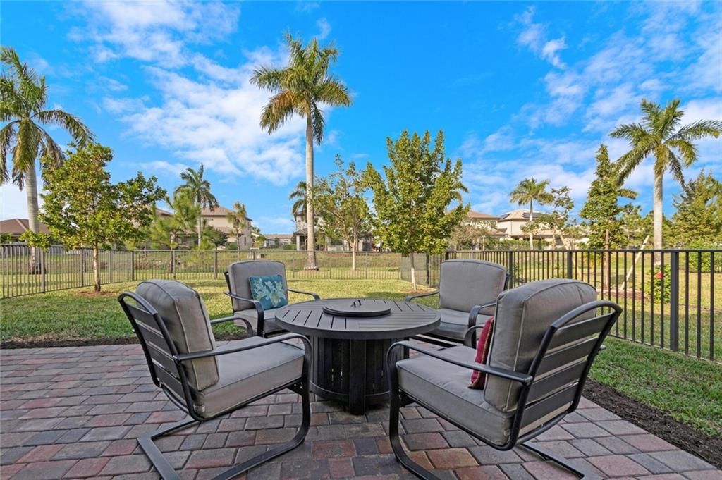 FIELDS AT GULFSTREAM POLO - Residential