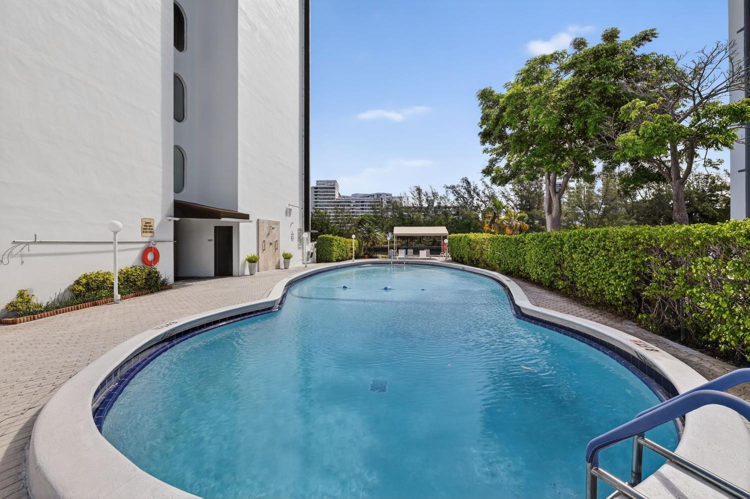 FAIRWAYS RIVIERA NORTH CONDO - Residential