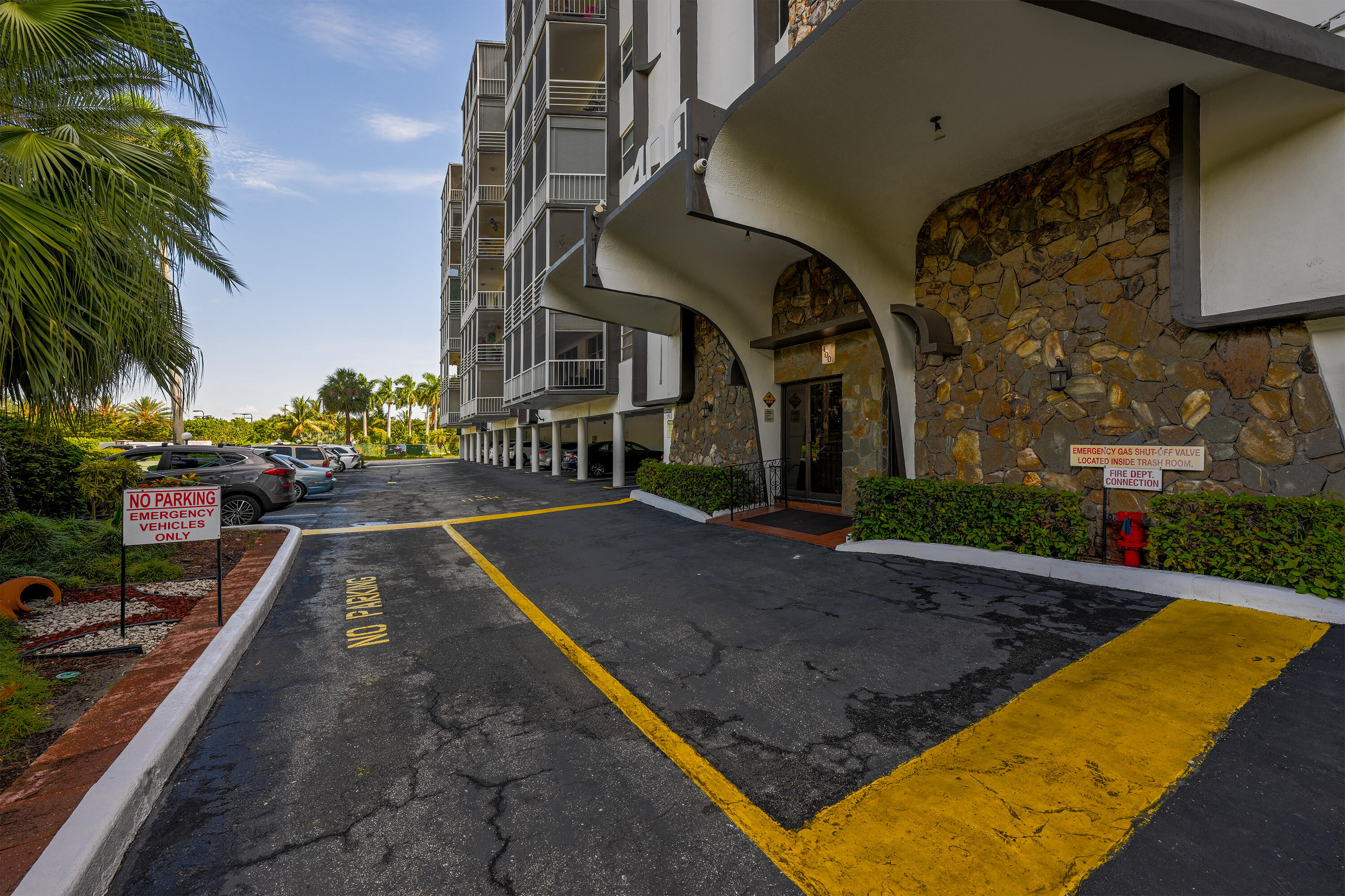 FAIRWAYS RIVIERA NORTH CONDO - Residential