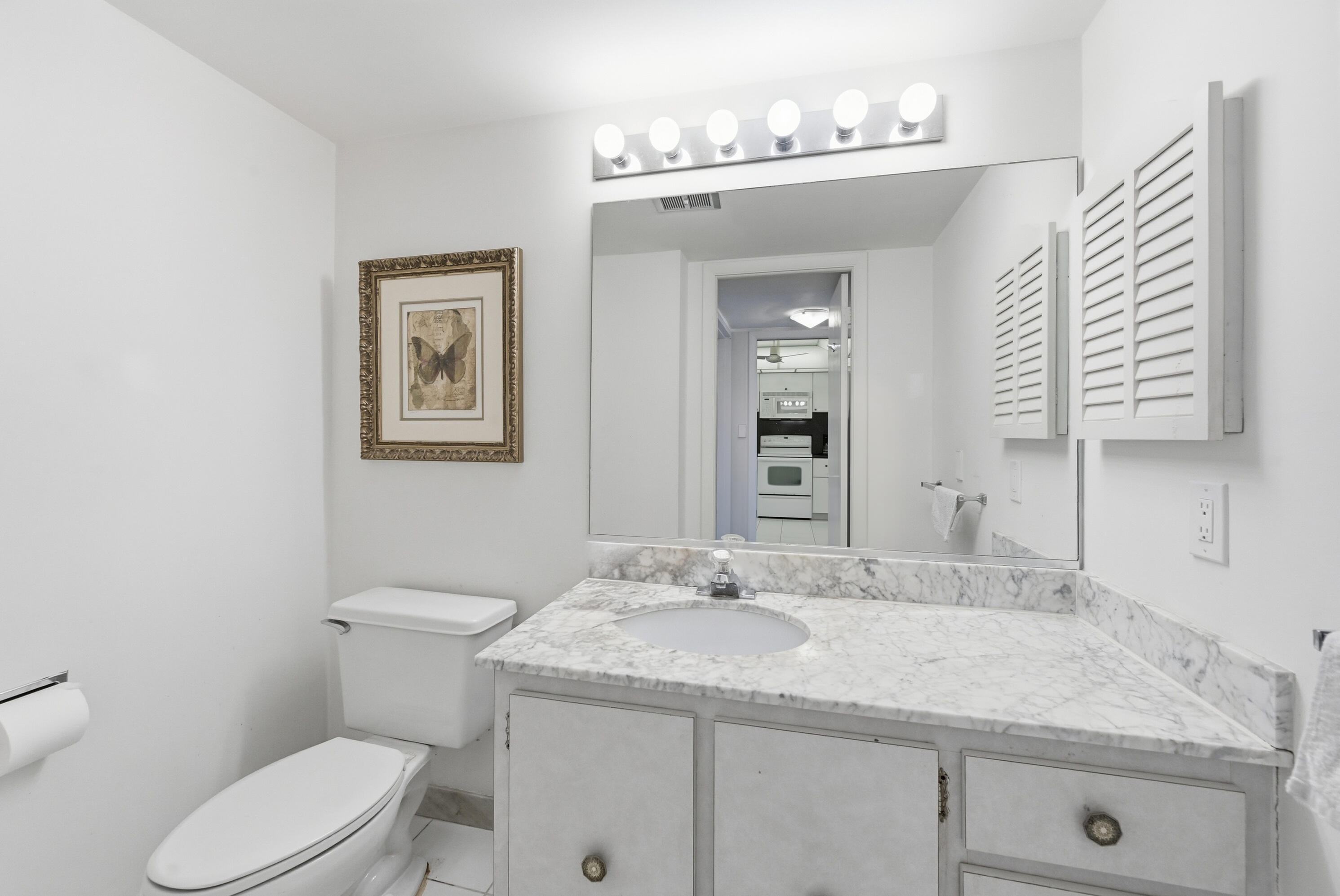 ABERDEEN ARMS CONDO - Residential