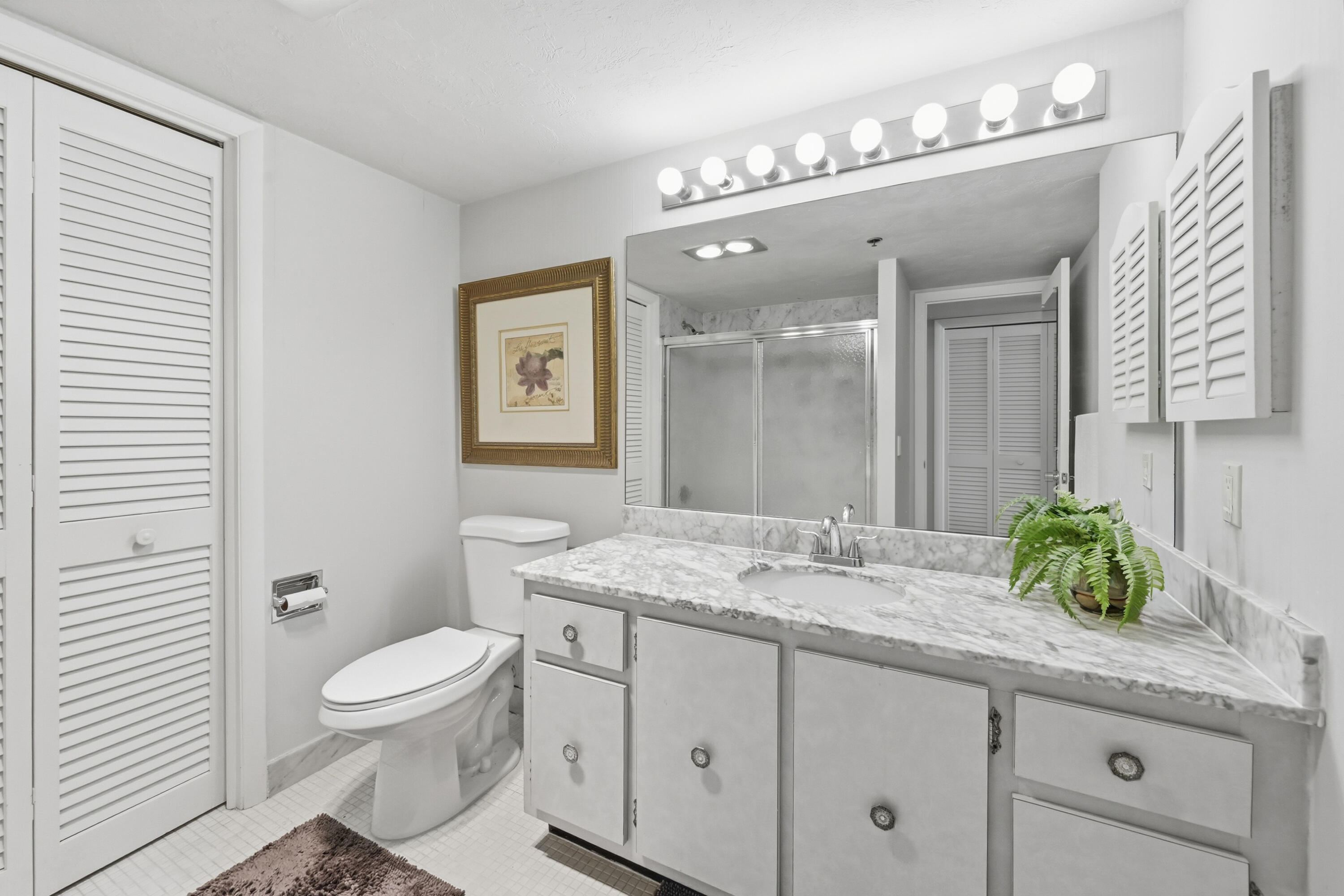 ABERDEEN ARMS CONDO - Residential