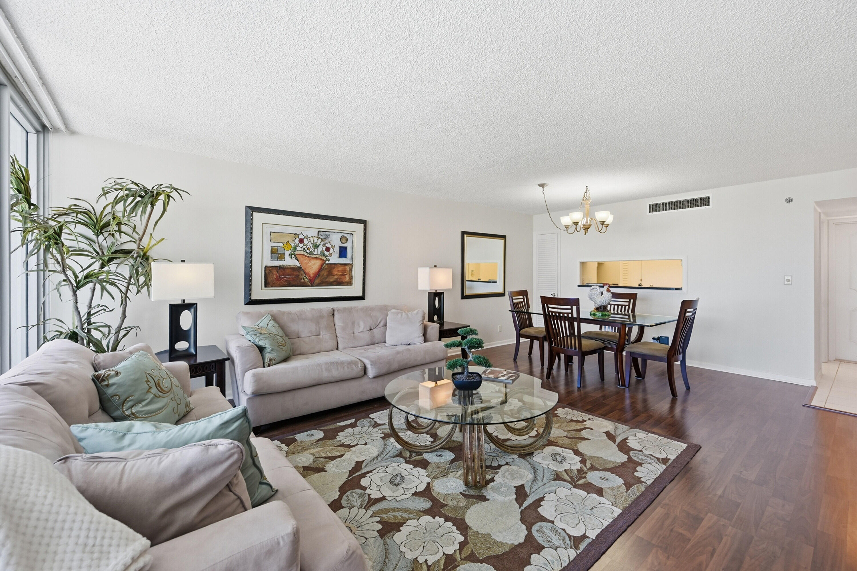 ABERDEEN ARMS CONDO - Residential