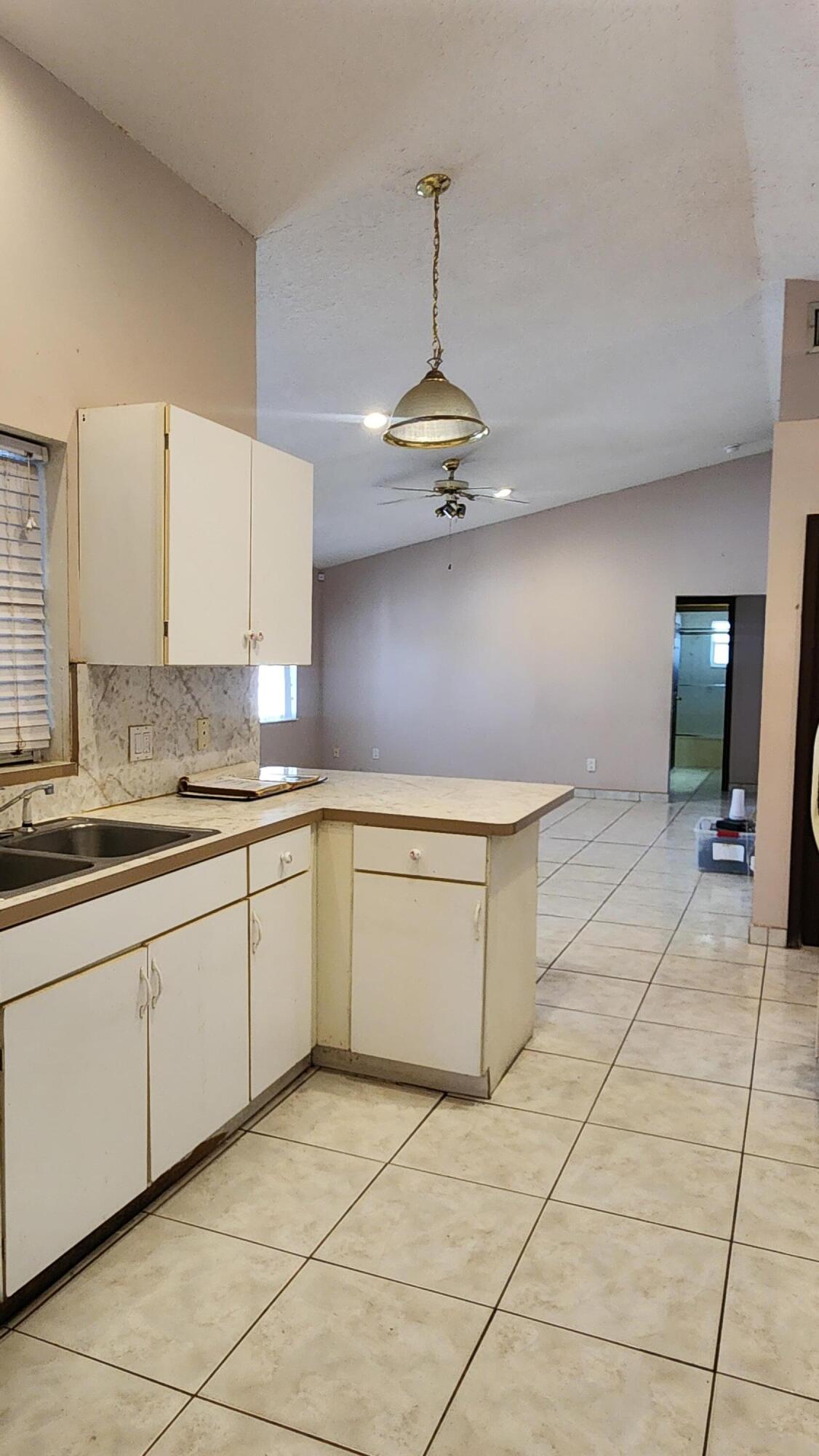 LUNDYS SUBDIVISION - Residential