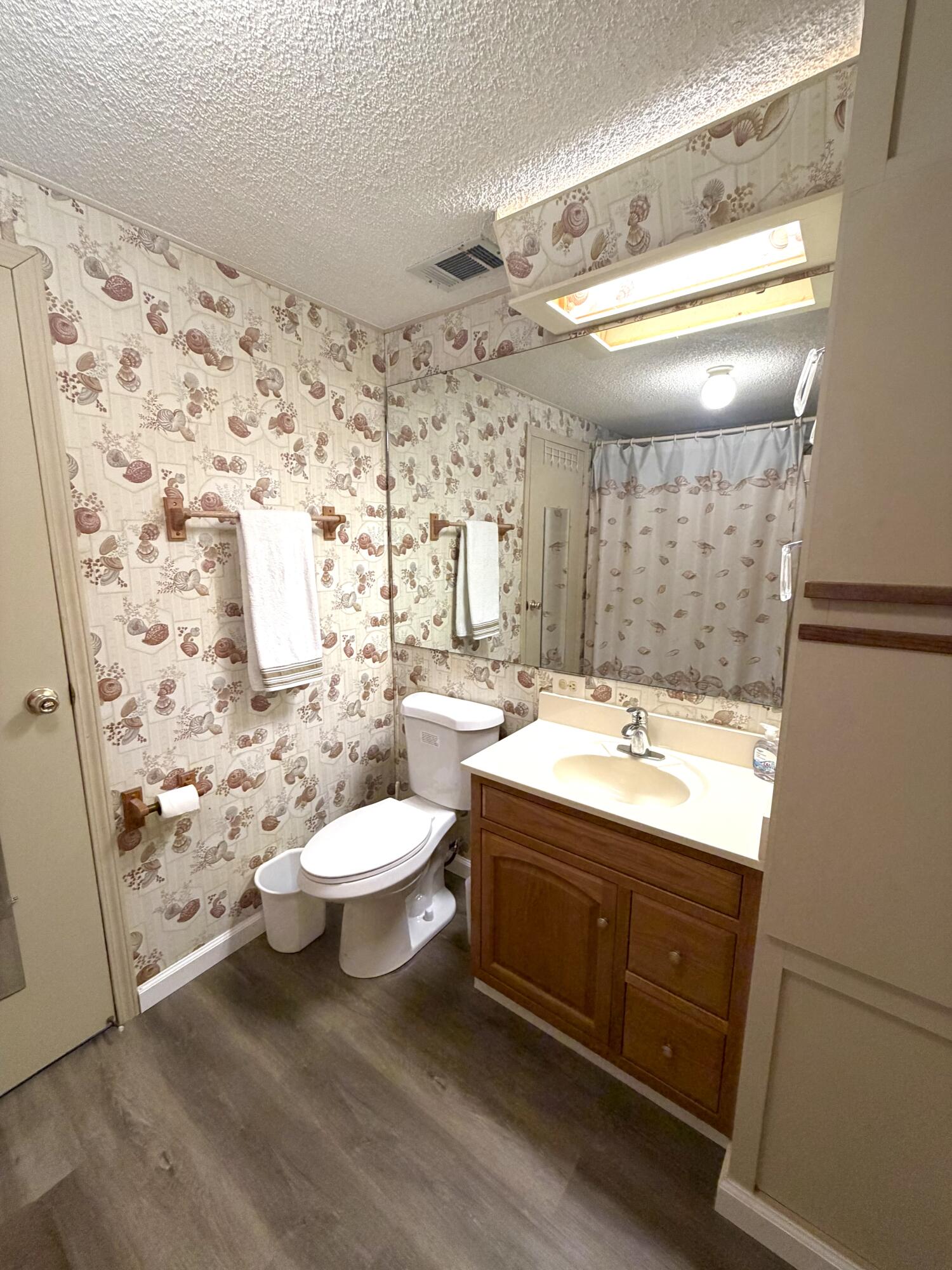 SEMINOLE COVE CONDOMINIUM - Residential