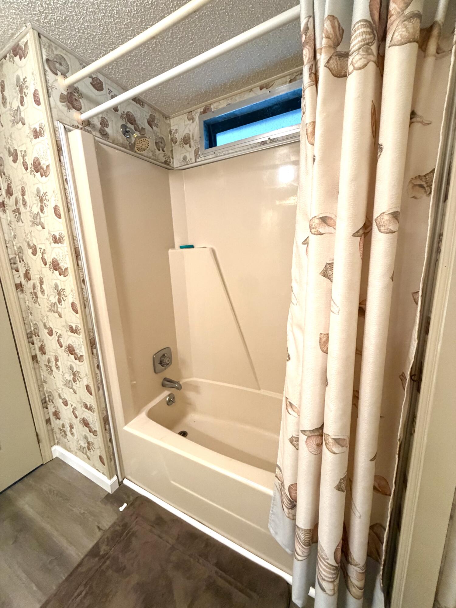 SEMINOLE COVE CONDOMINIUM - Residential