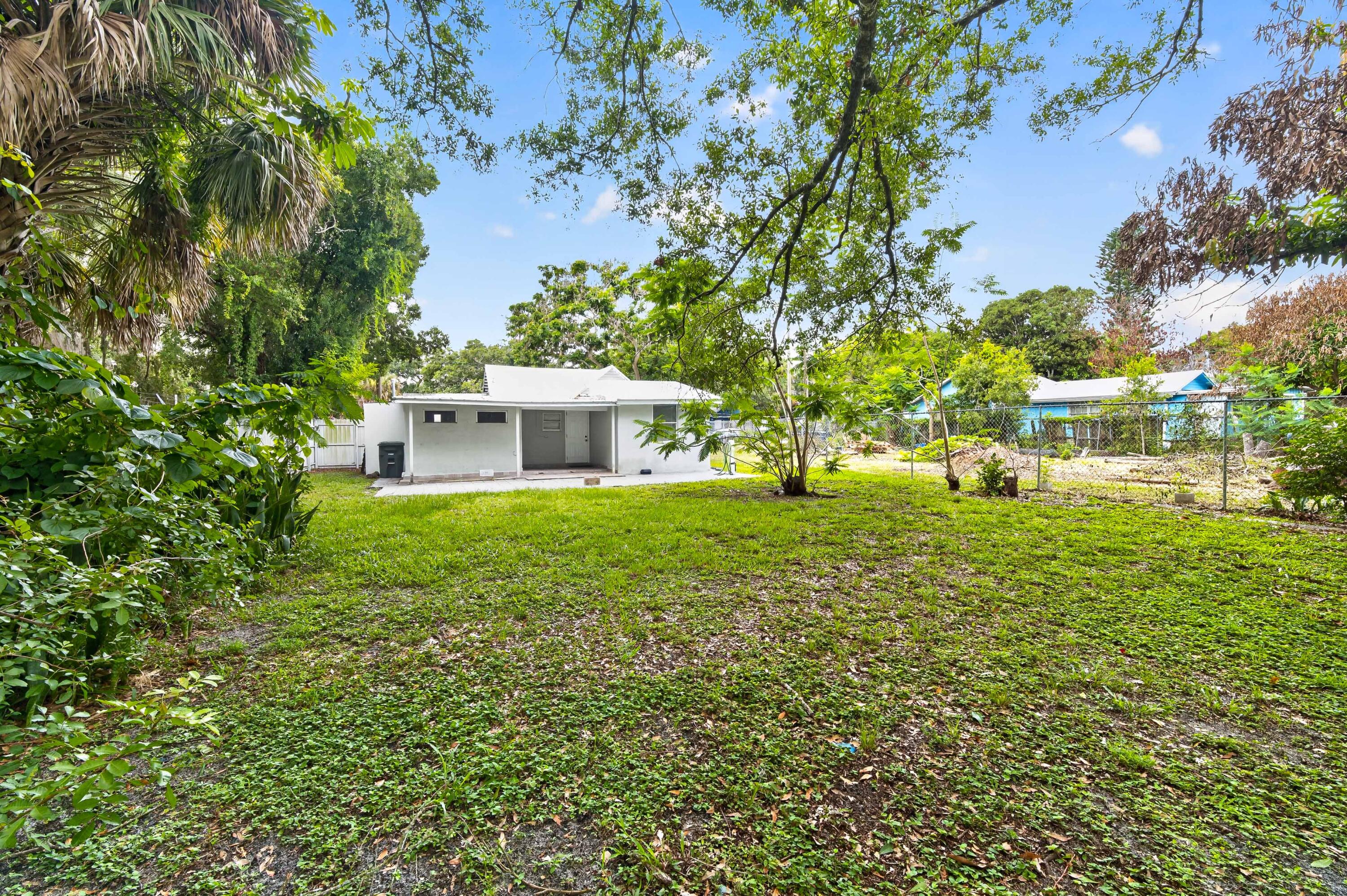 PARKWAY PLACE - Residential