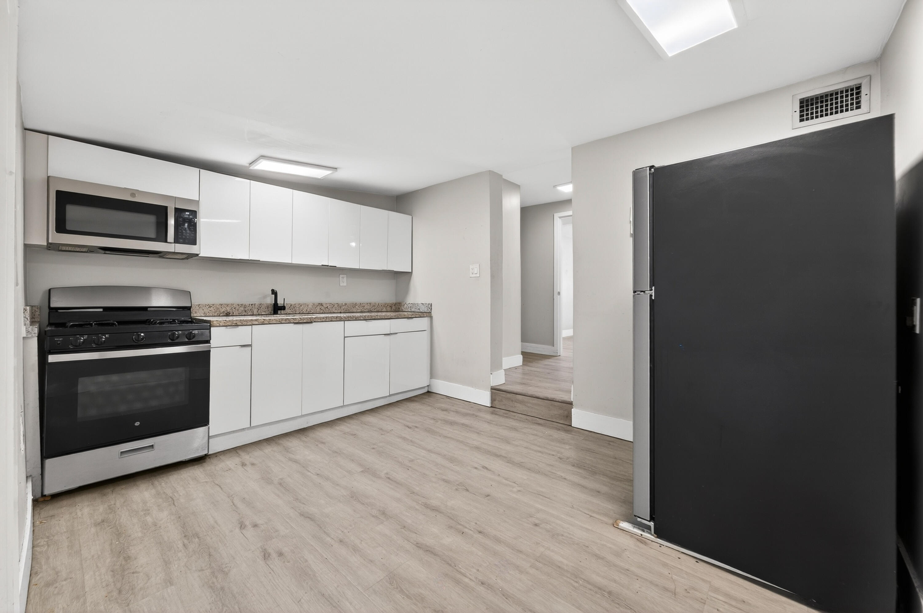 PARKWAY PLACE - Residential