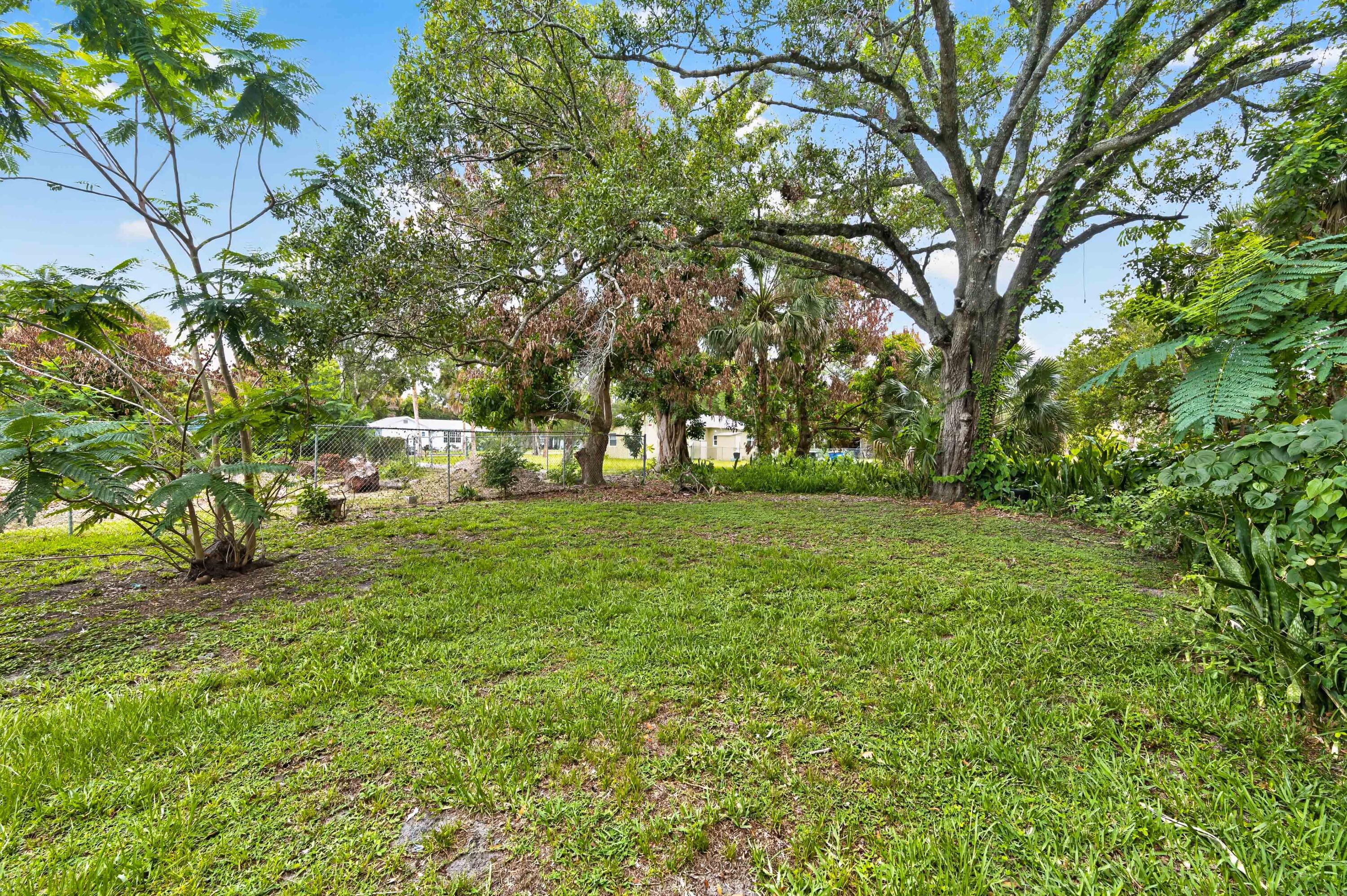 PARKWAY PLACE - Residential