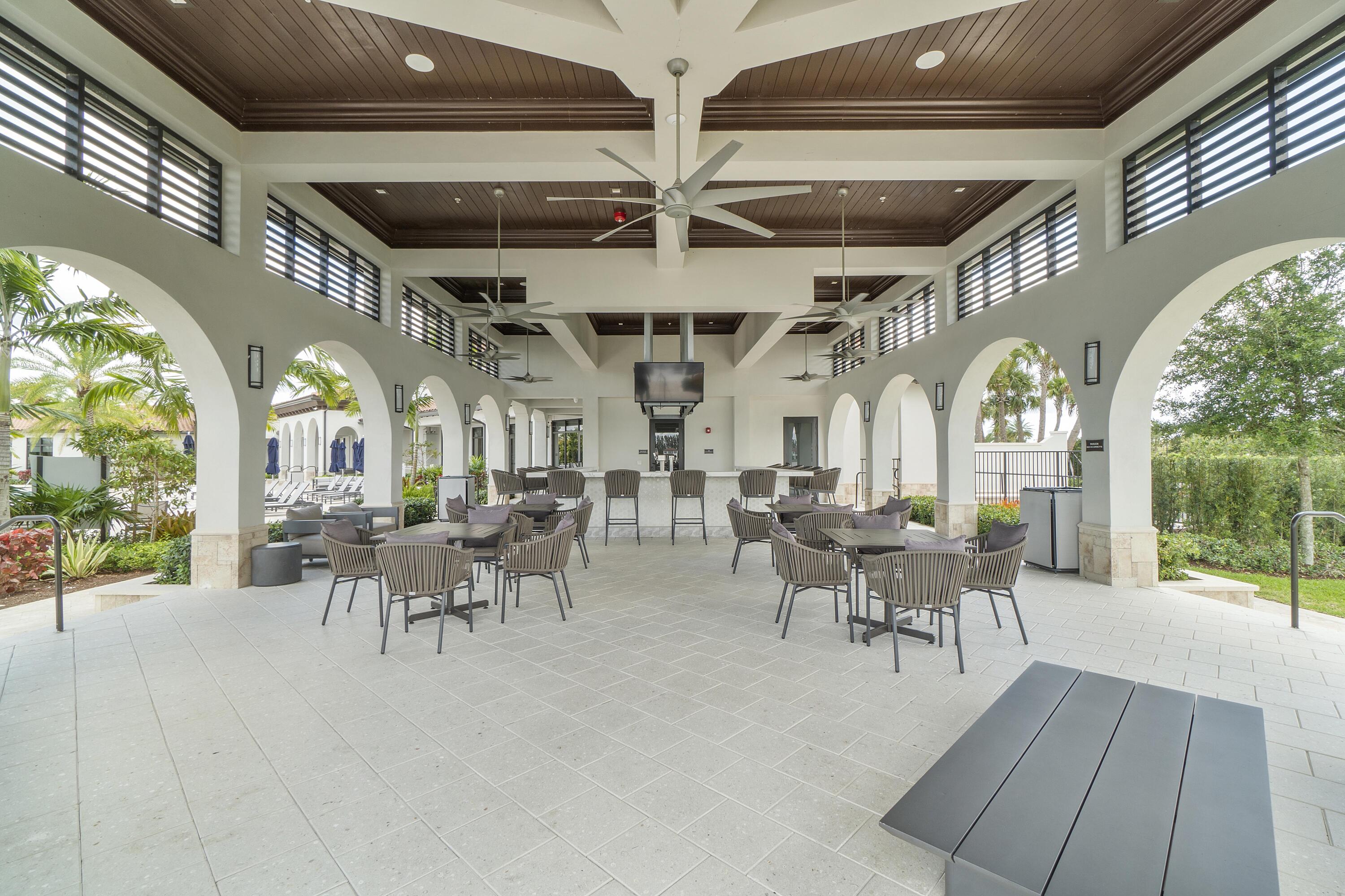 PARKLAND BAY - Residential