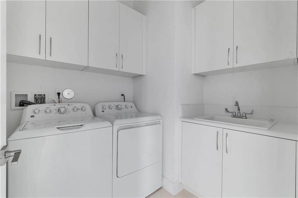 PARKLAND BAY - Residential