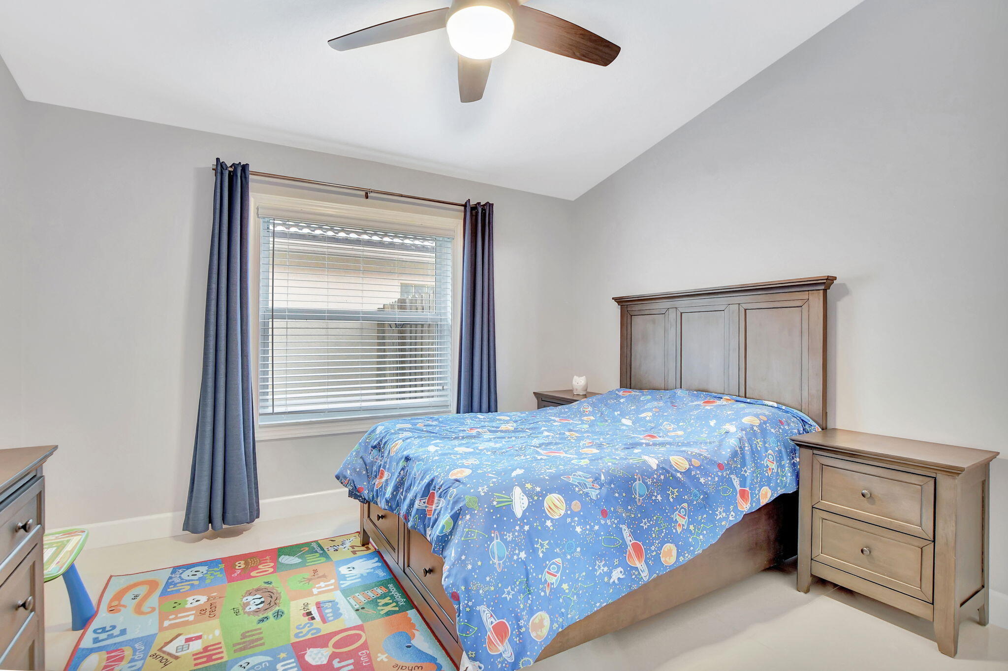 BOCA PINES 2 - Residential Lease