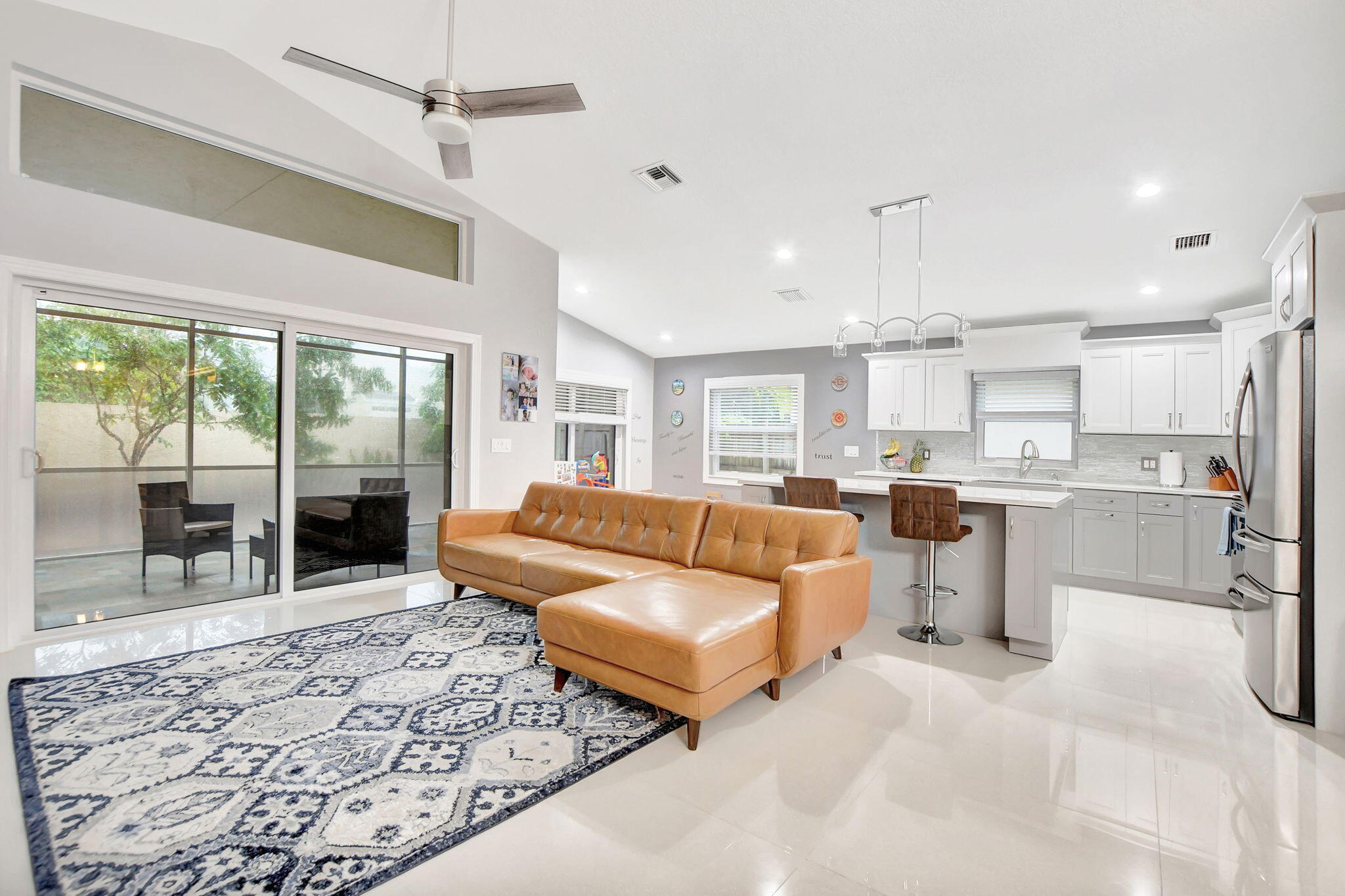 BOCA PINES 2 - Residential Lease