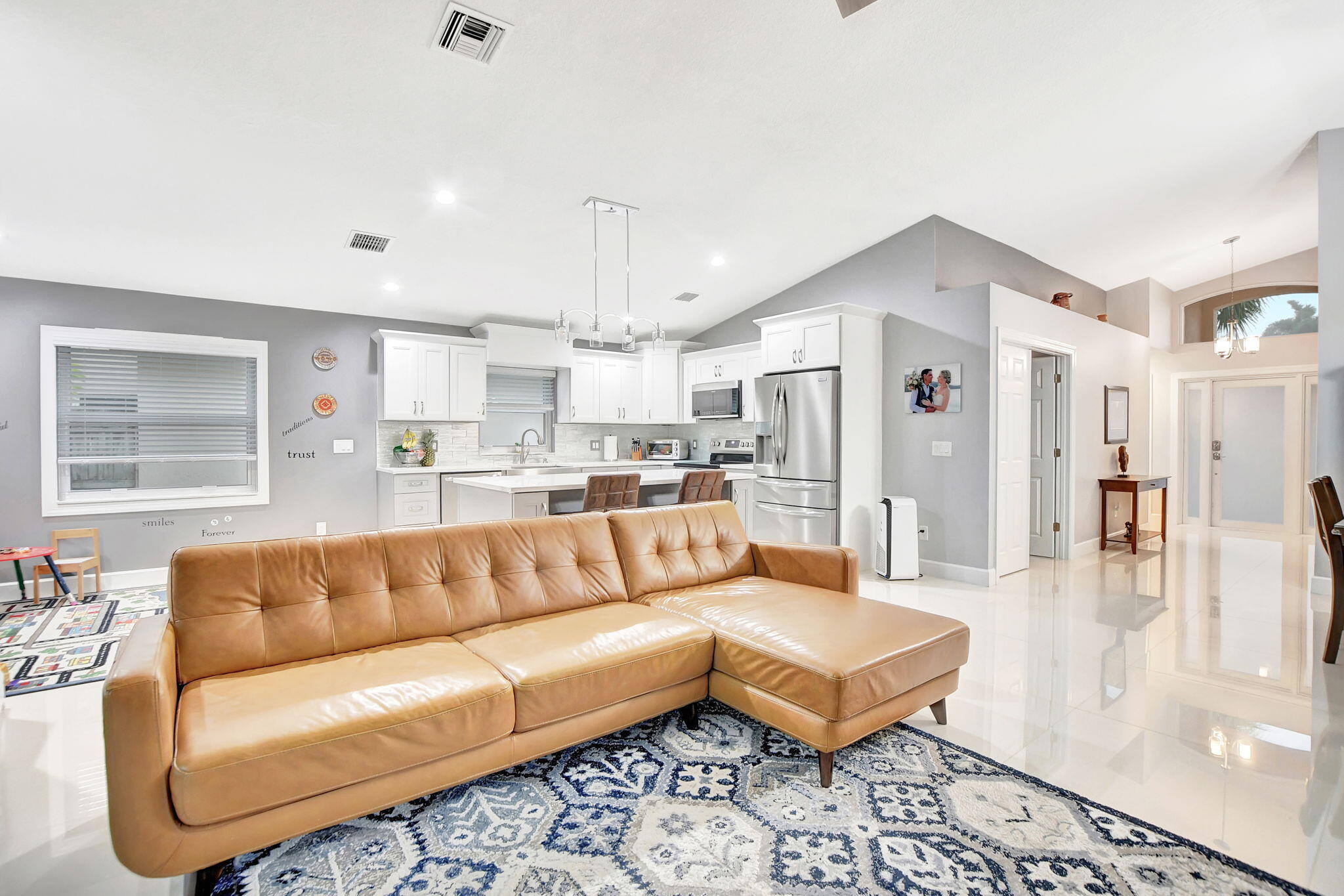 BOCA PINES 2 - Residential Lease