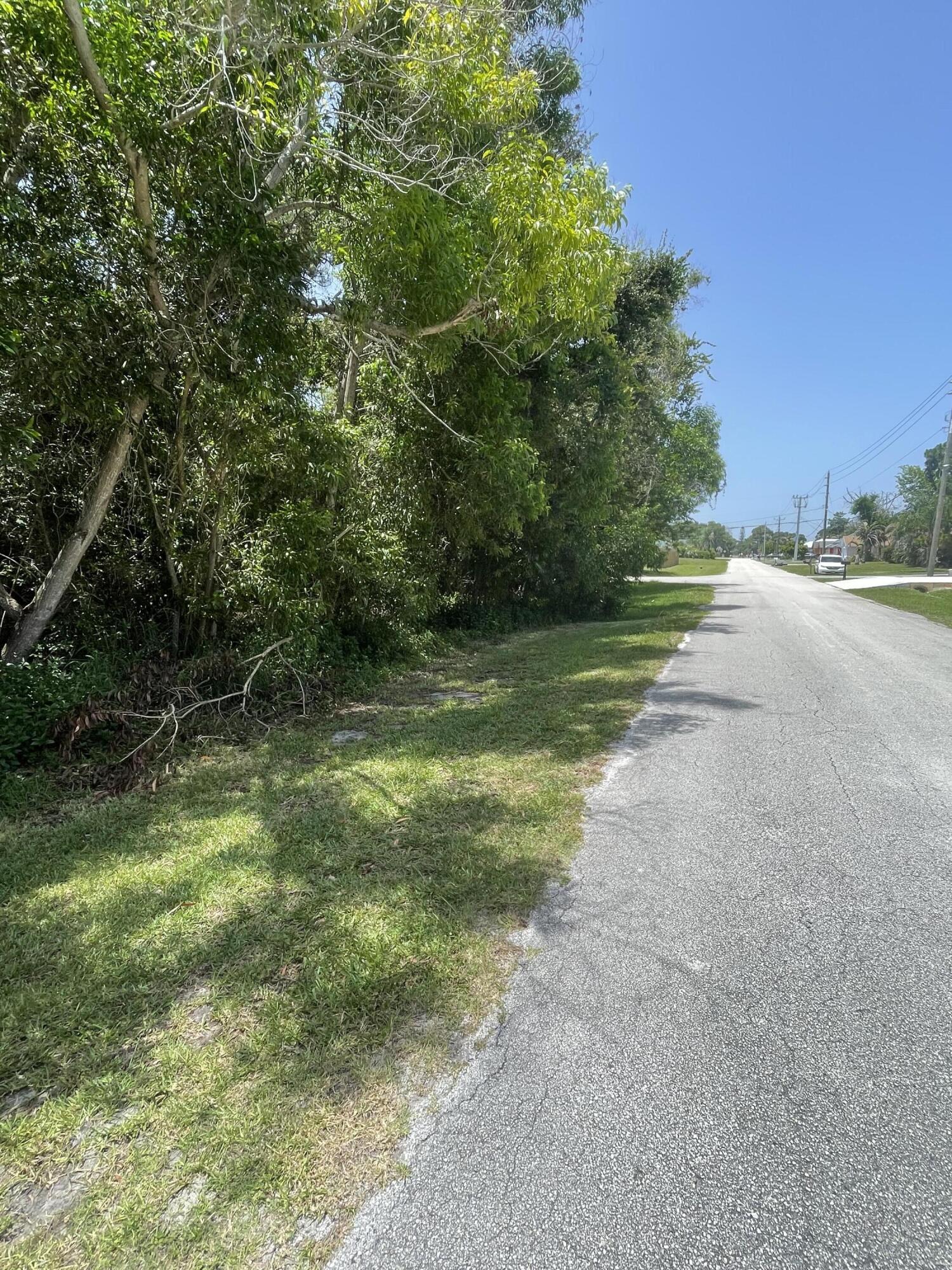 PORT ST LUCIE SECTION 25 - Land