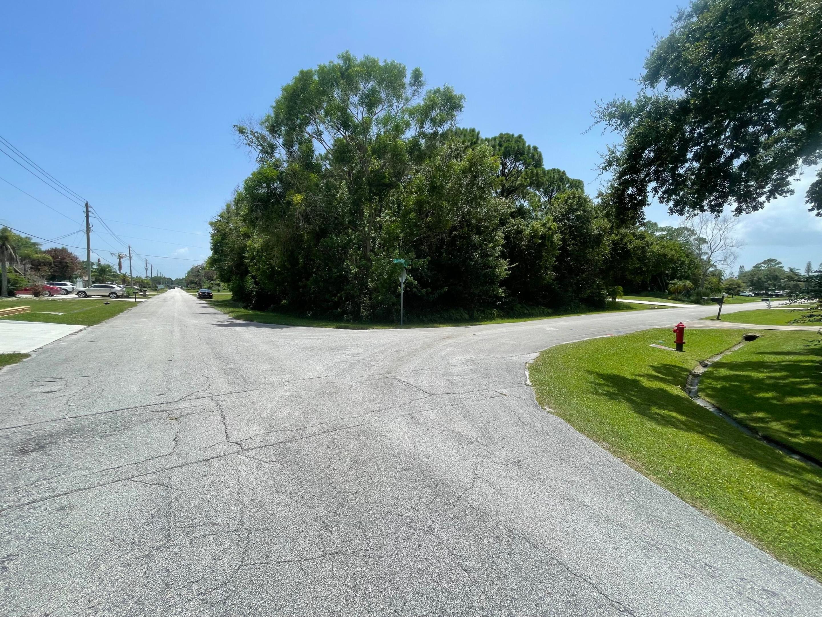 PORT ST LUCIE SECTION 25 - Land
