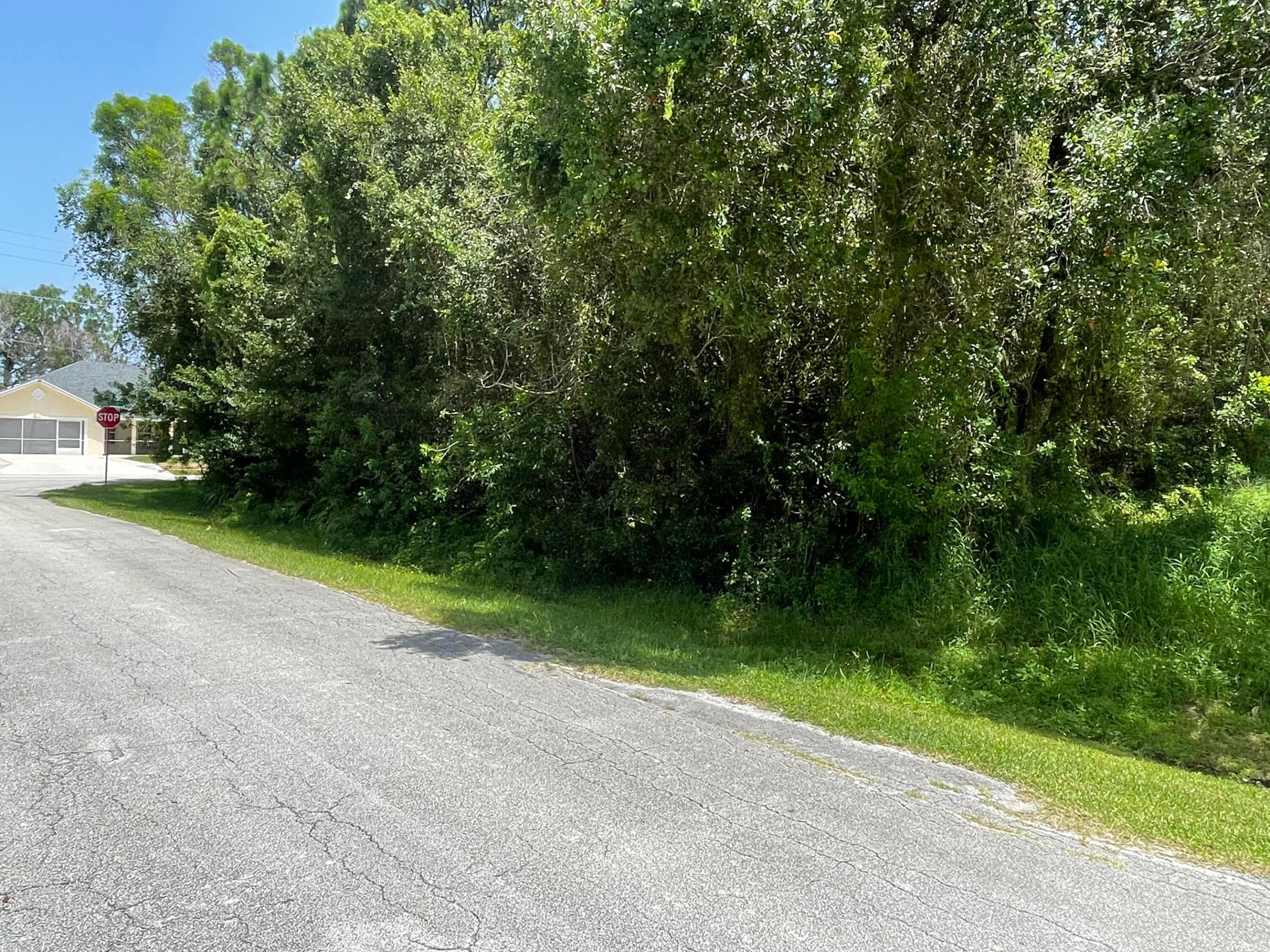 PORT ST LUCIE SECTION 25 - Land
