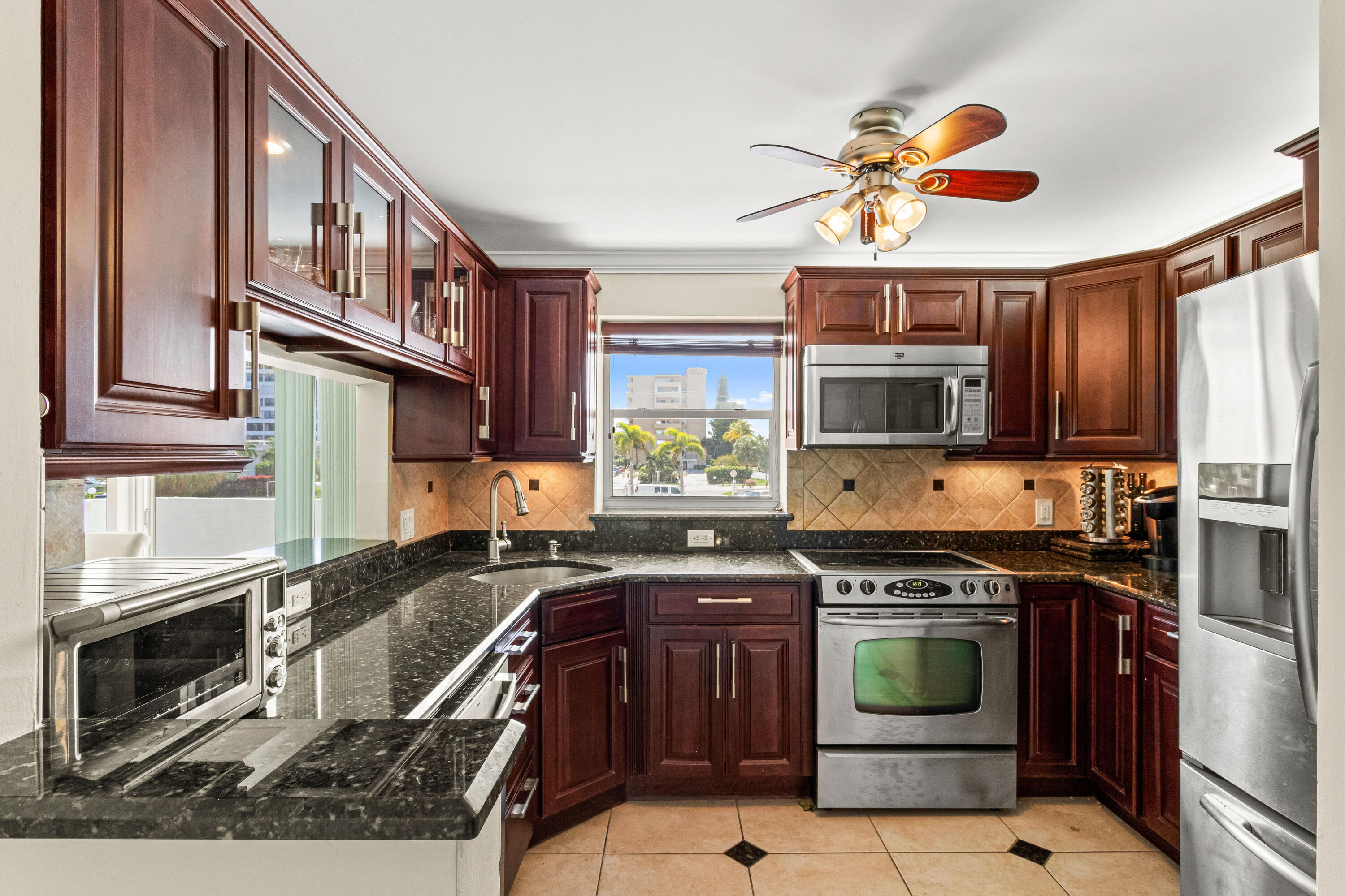 Horizon East Condo - Residential