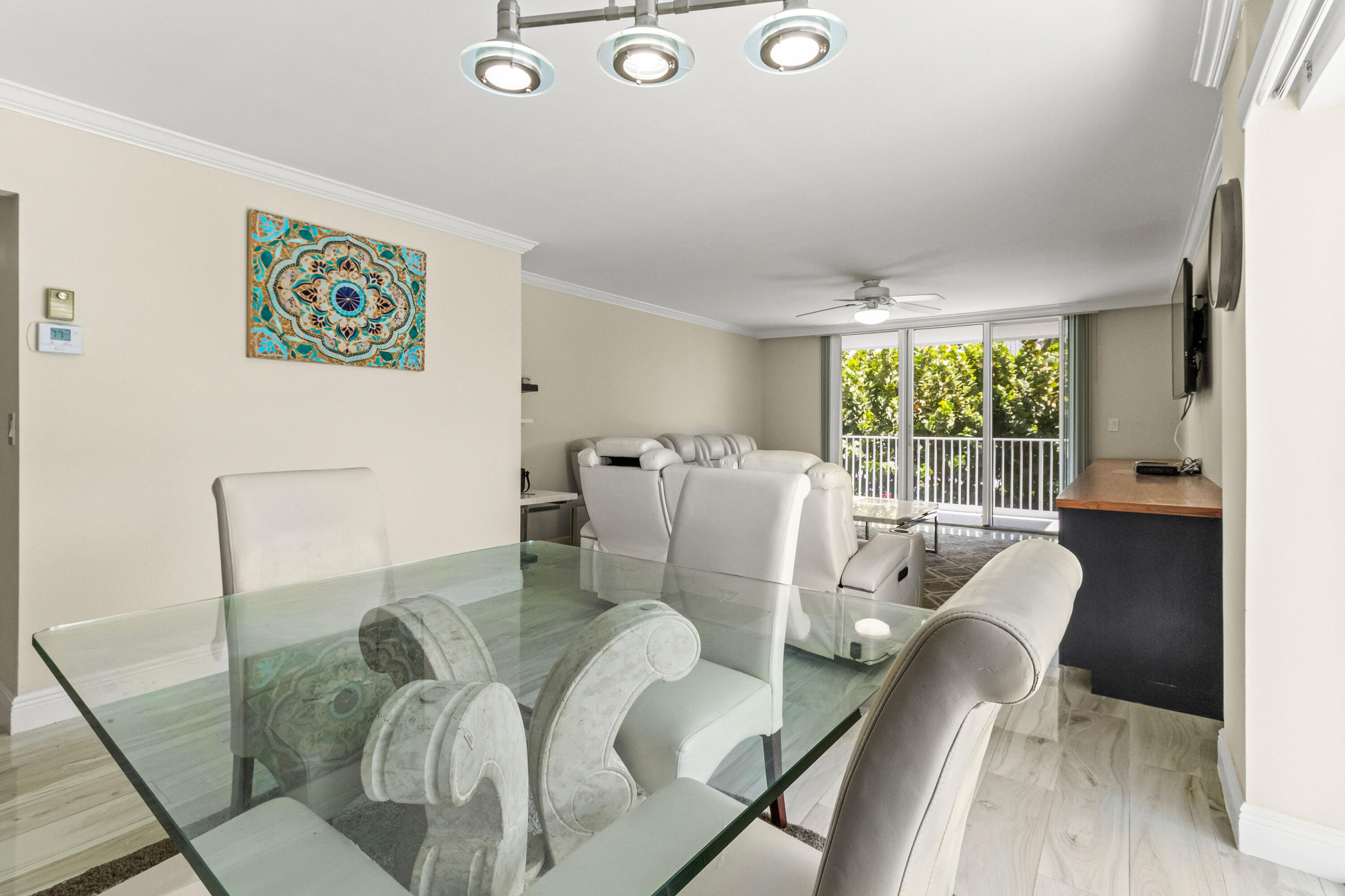 Horizon East Condo - Residential